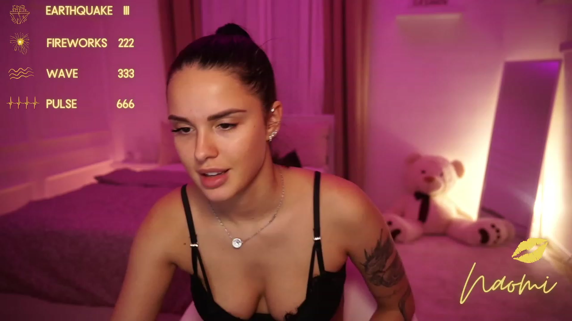 Gallery image thumbnail from cinnabellee's myfreecams stream on, 11/22/2023, 20:03 image 14 of 20