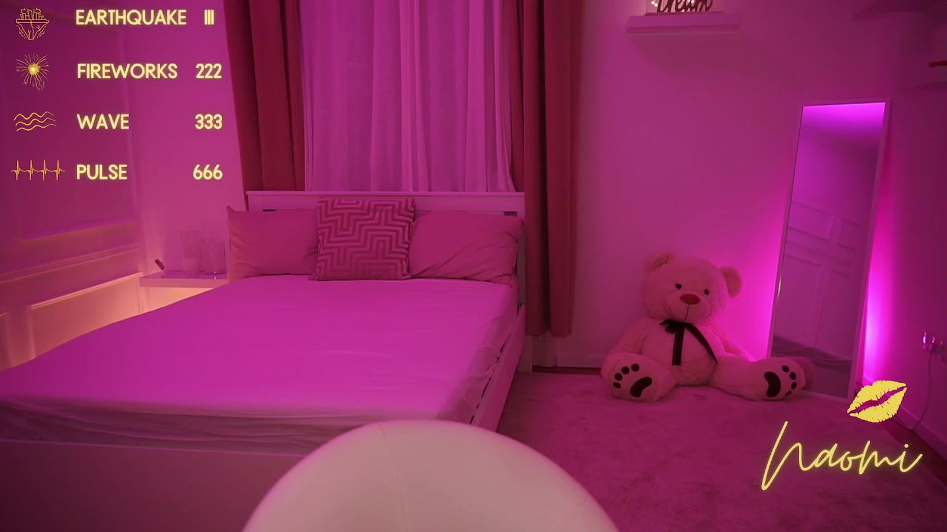 Gallery image thumbnail from cinnabellee's myfreecams stream on, 11/25/2023, 20:45 image 3 of 20