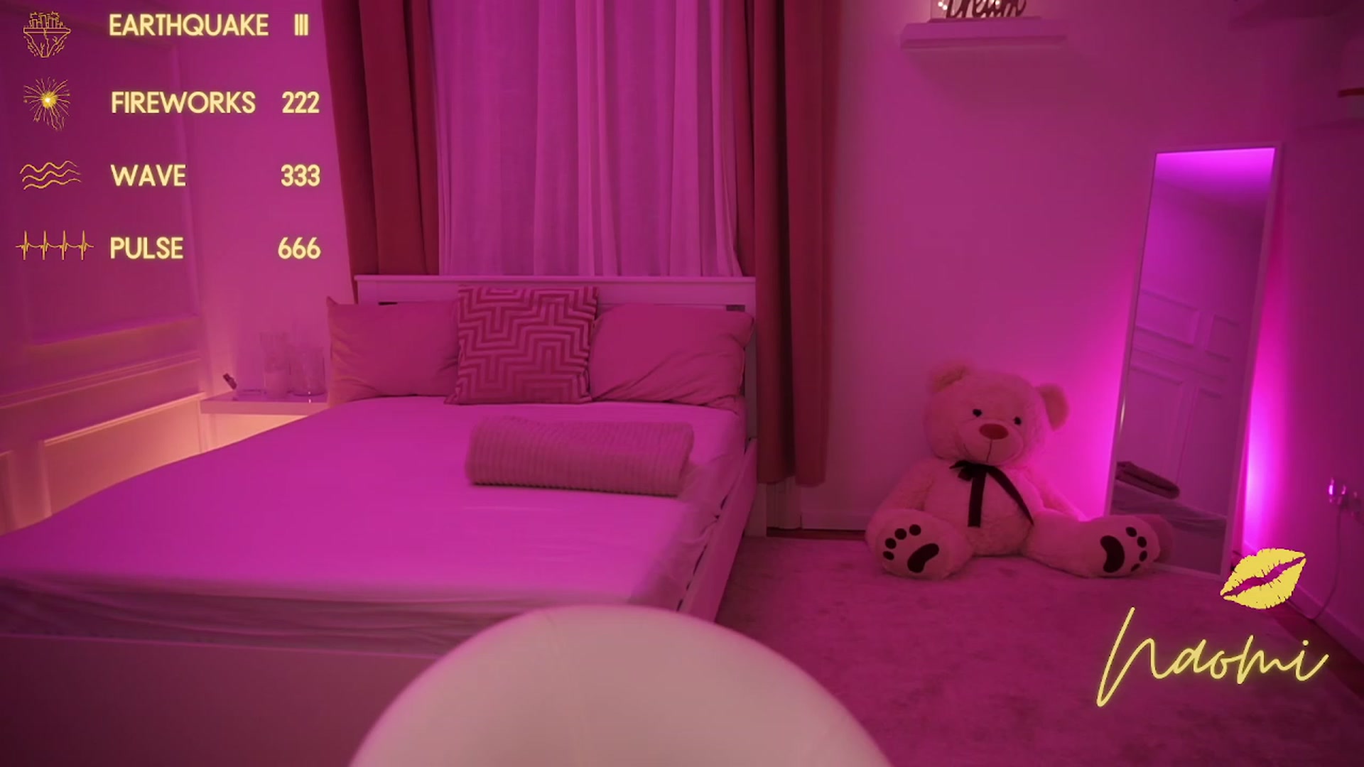Gallery image thumbnail from cinnabellee's myfreecams stream on, 11/25/2023, 20:45 image 4 of 20