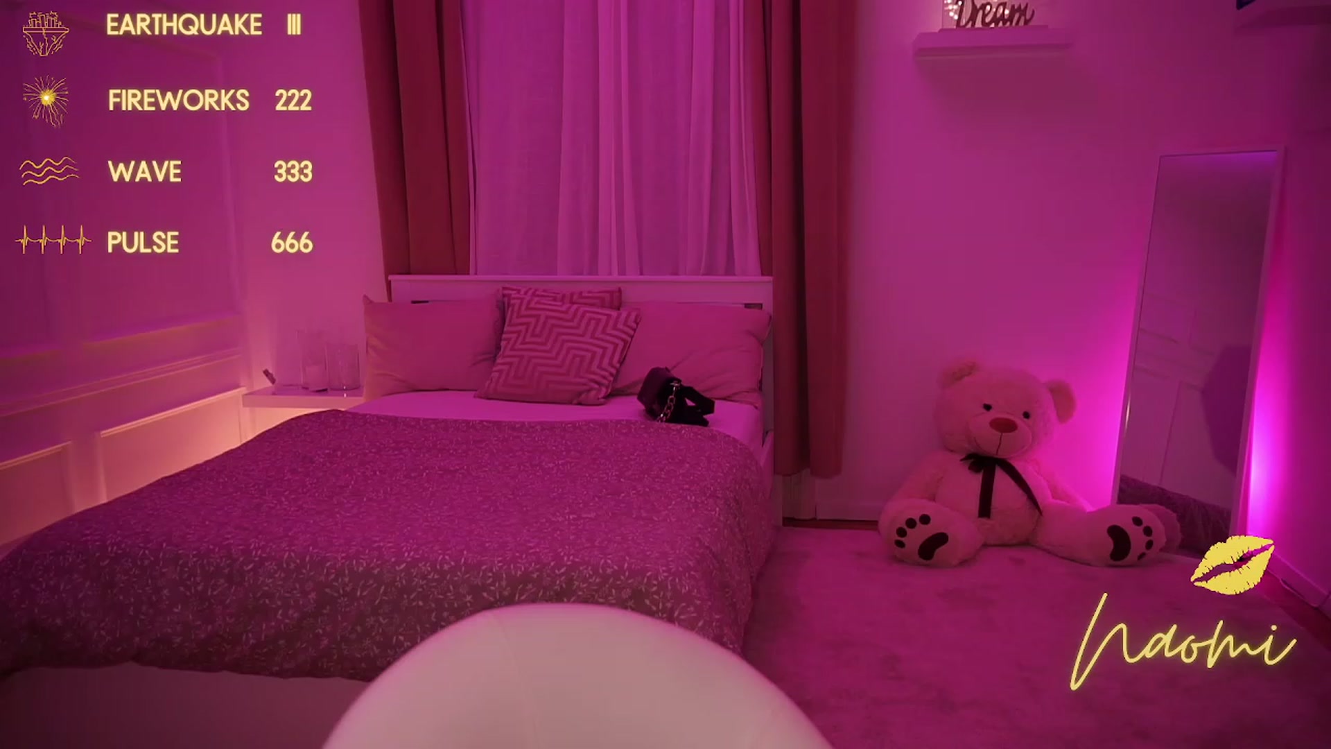 Gallery image thumbnail from cinnabellee's myfreecams stream on, 11/27/2023, 17:15 image 14 of 20