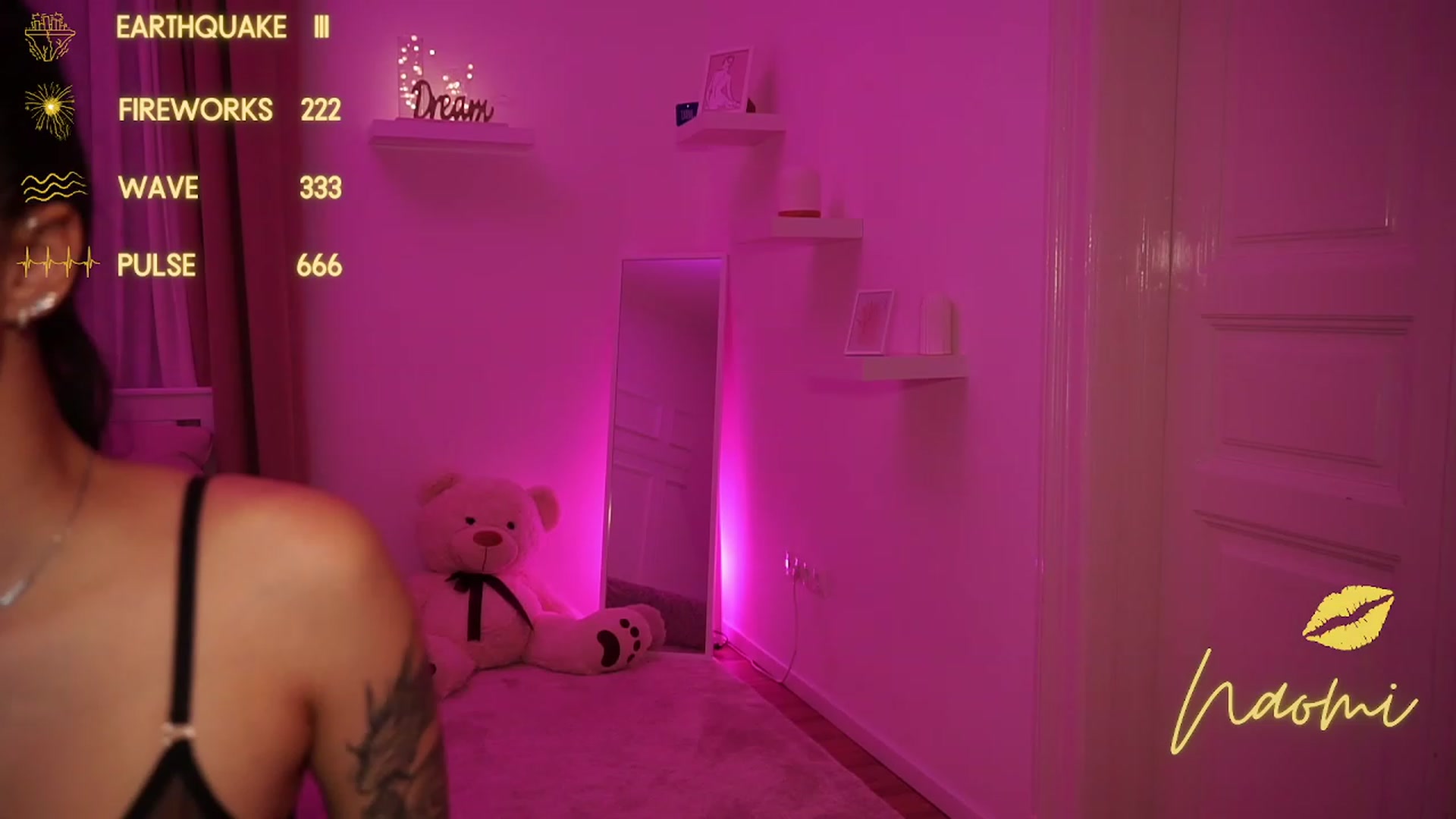 Gallery image thumbnail from cinnabellee's myfreecams stream on, 11/27/2023, 18:24 image 15 of 20