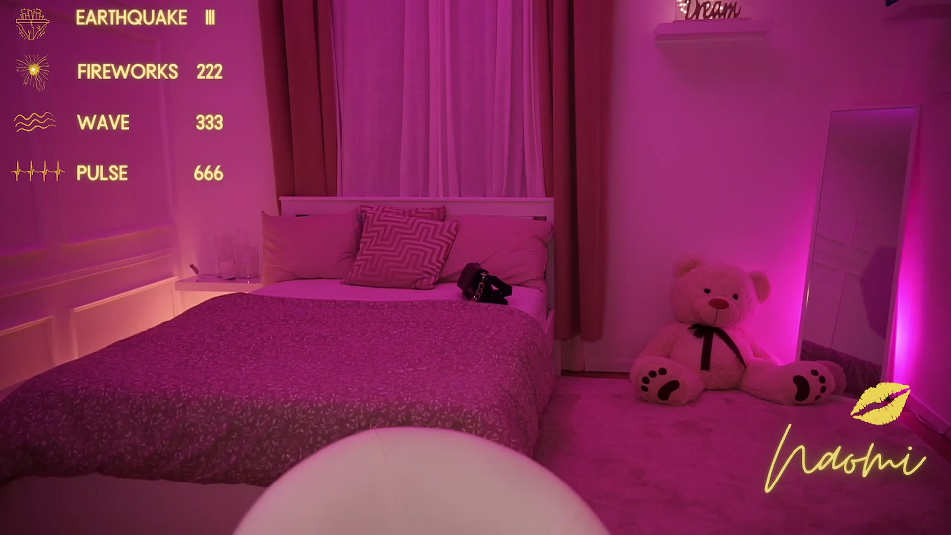 Gallery image thumbnail from cinnabellee's myfreecams stream on, 11/27/2023, 18:24 image 1 of 20
