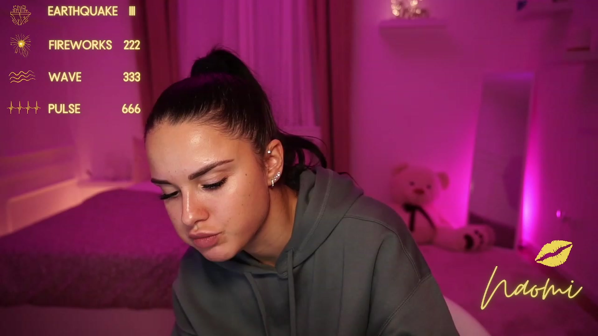 Gallery image thumbnail from cinnabellee's myfreecams stream on, 11/28/2023, 20:01 image 15 of 20