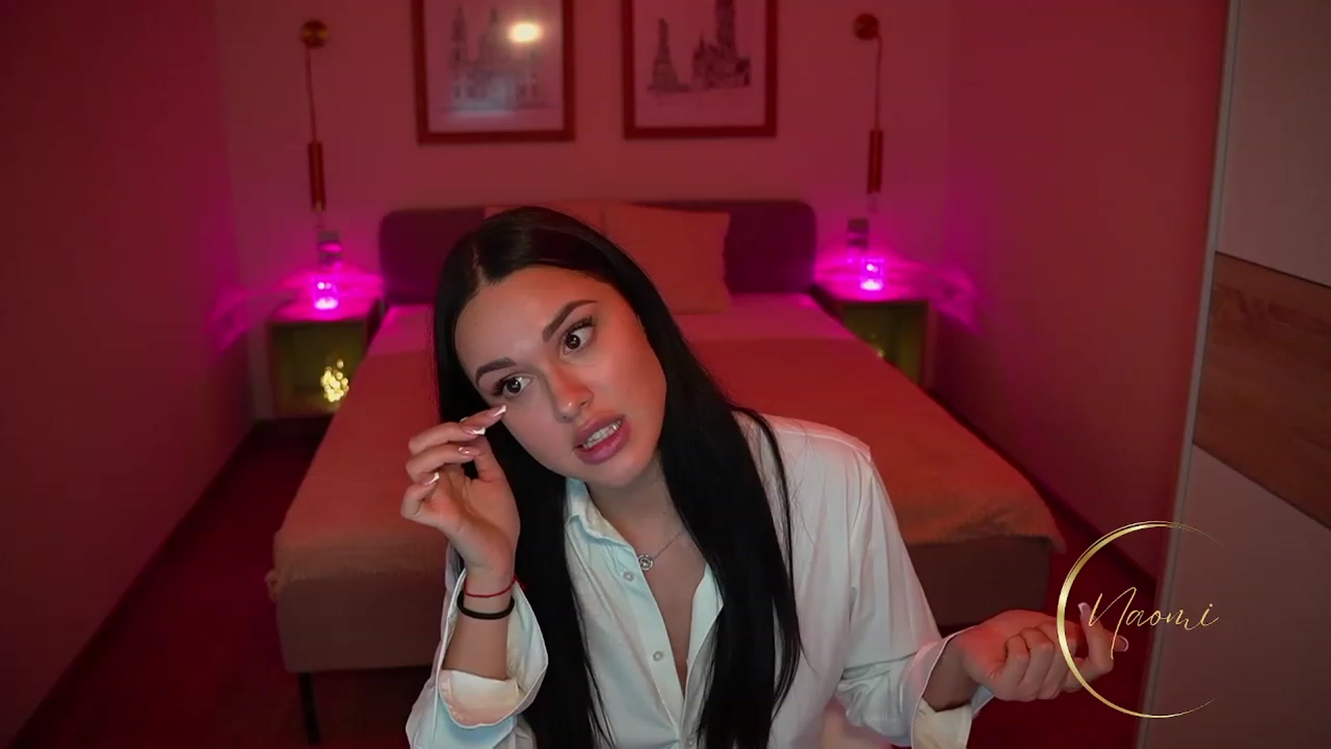 Gallery image thumbnail from cinnabellee's myfreecams stream on, 12/17/2023, 23:45 image 4 of 20