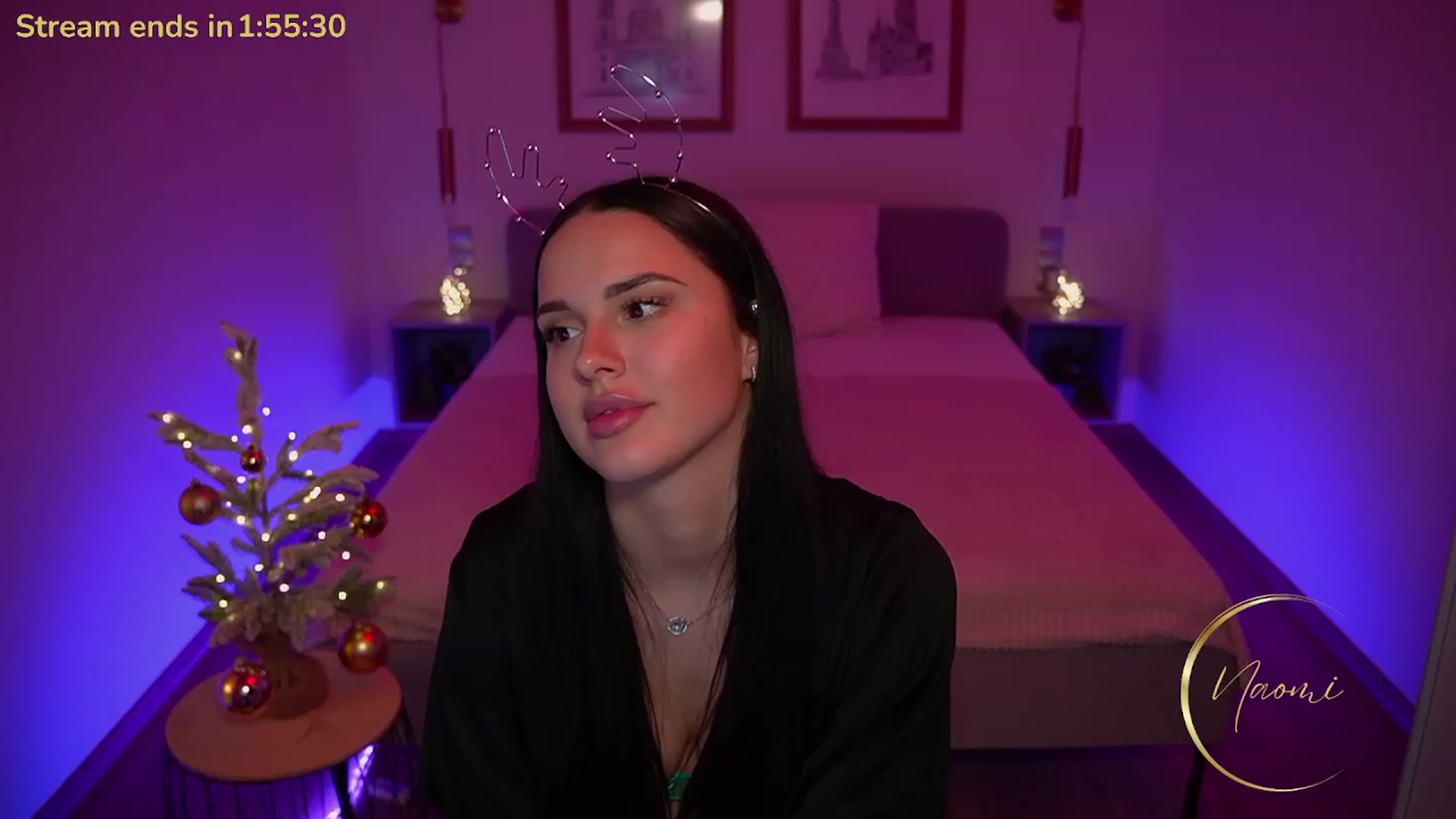 Gallery image thumbnail from cinnabellee's myfreecams stream on, 12/19/2023, 20:55 image 15 of 20