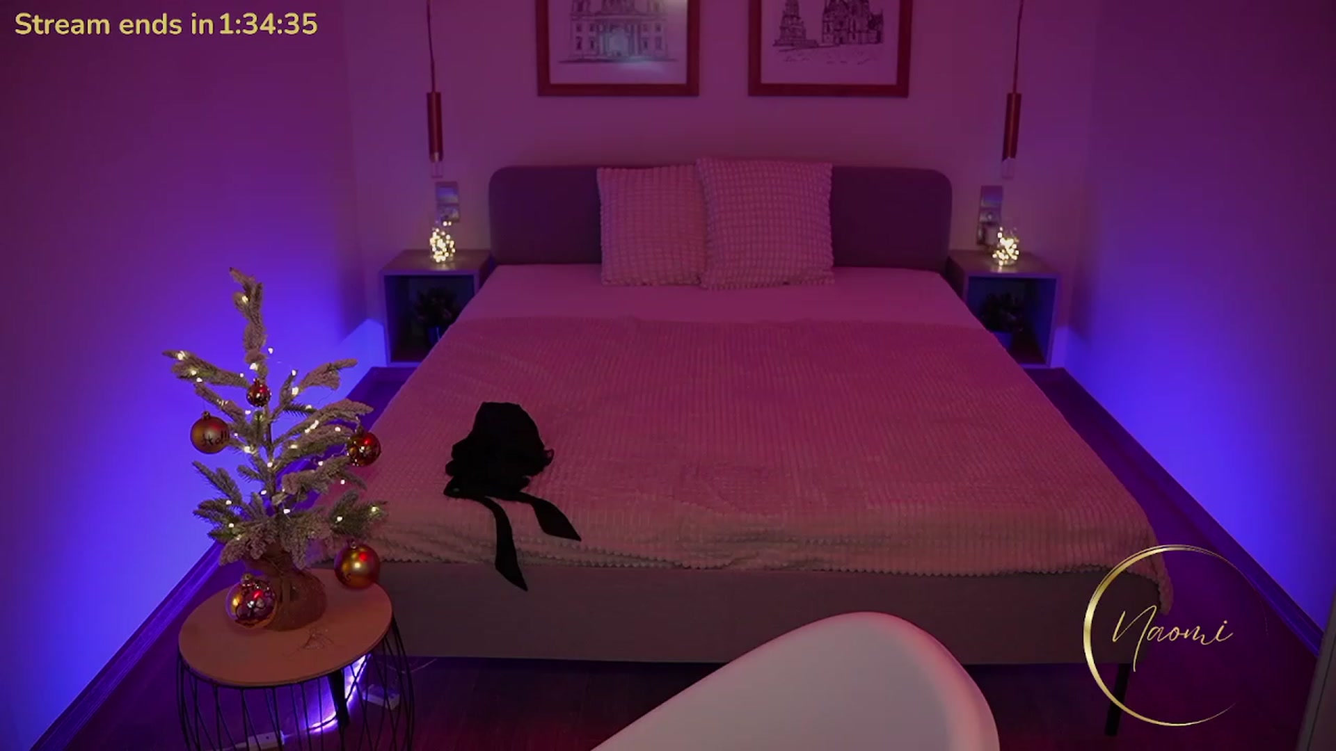 Gallery image thumbnail from cinnabellee's myfreecams stream on, 12/19/2023, 20:55 image 20 of 20