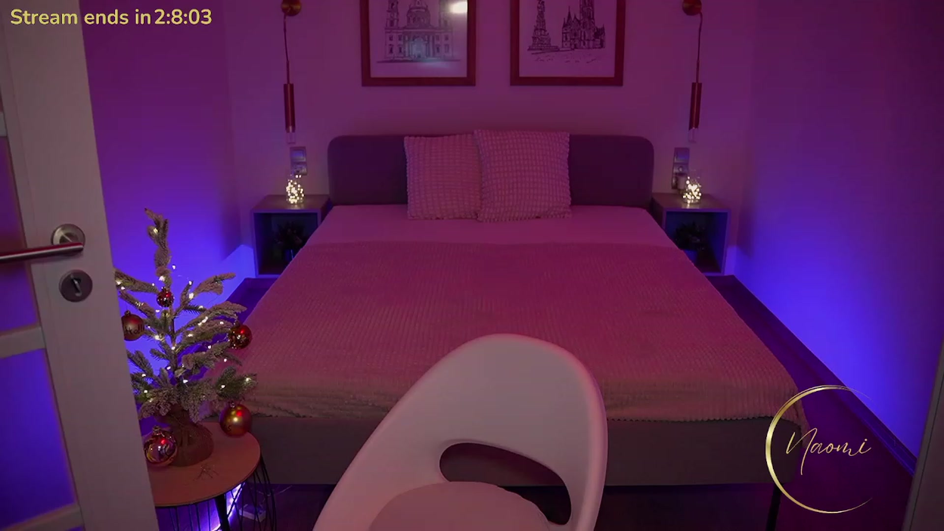 Gallery image thumbnail from cinnabellee's myfreecams stream on, 12/19/2023, 20:55 image 12 of 20