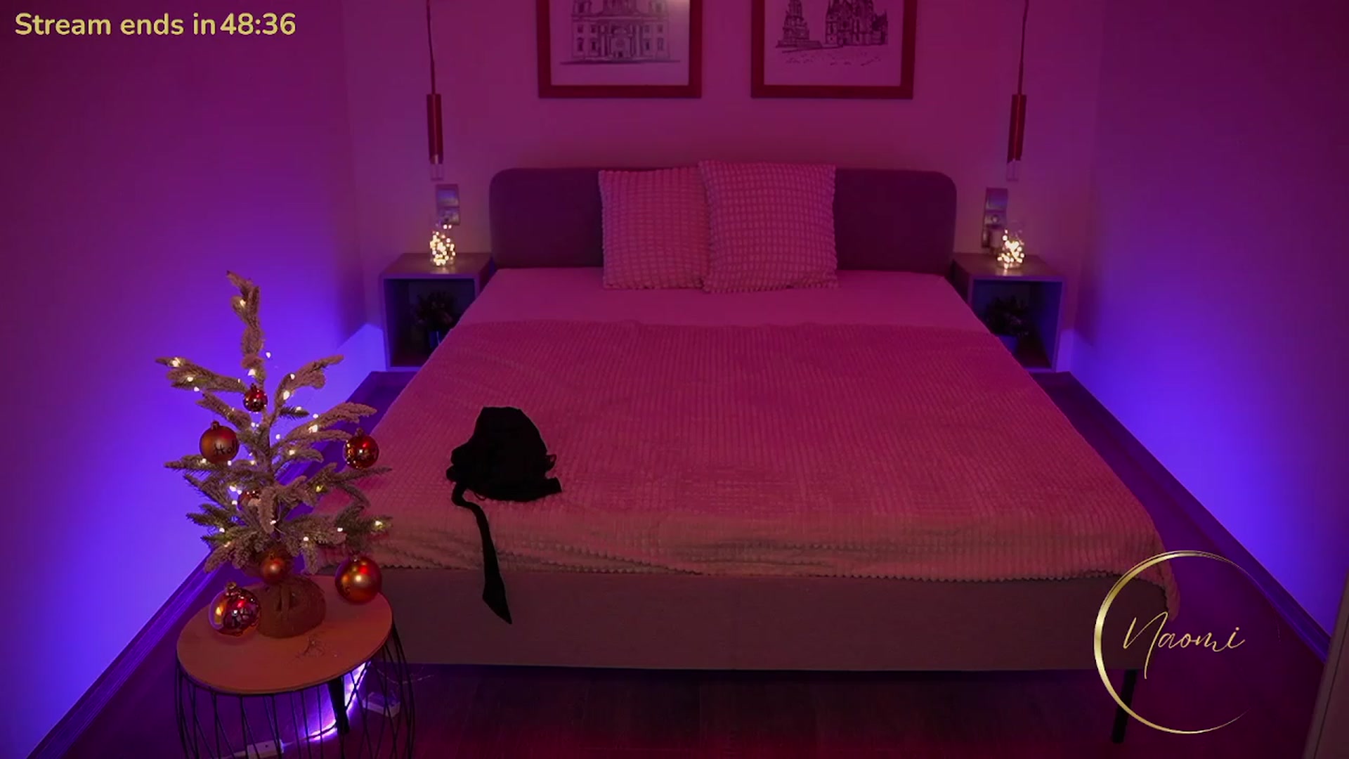 Gallery image thumbnail from cinnabellee's myfreecams stream on, 12/19/2023, 21:48 image 15 of 20