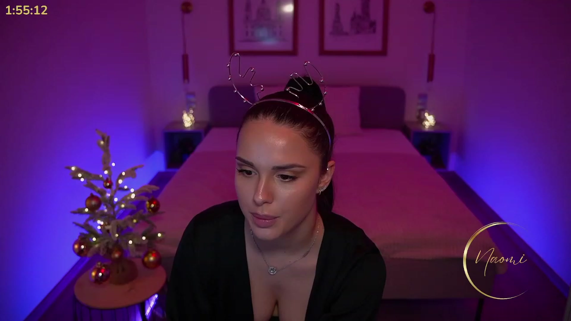 Gallery image thumbnail from cinnabellee's myfreecams stream on, 12/20/2023, 23:22 image 4 of 20
