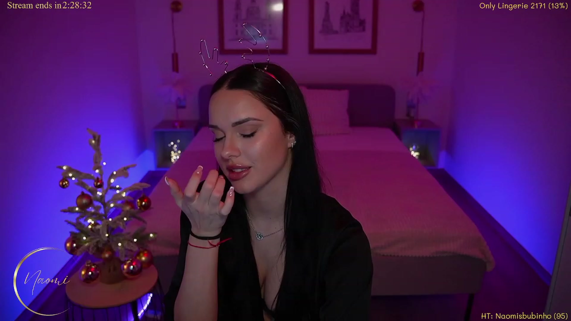 Gallery image thumbnail from cinnabellee's myfreecams stream on, 12/23/2023, 20:29 image 9 of 20