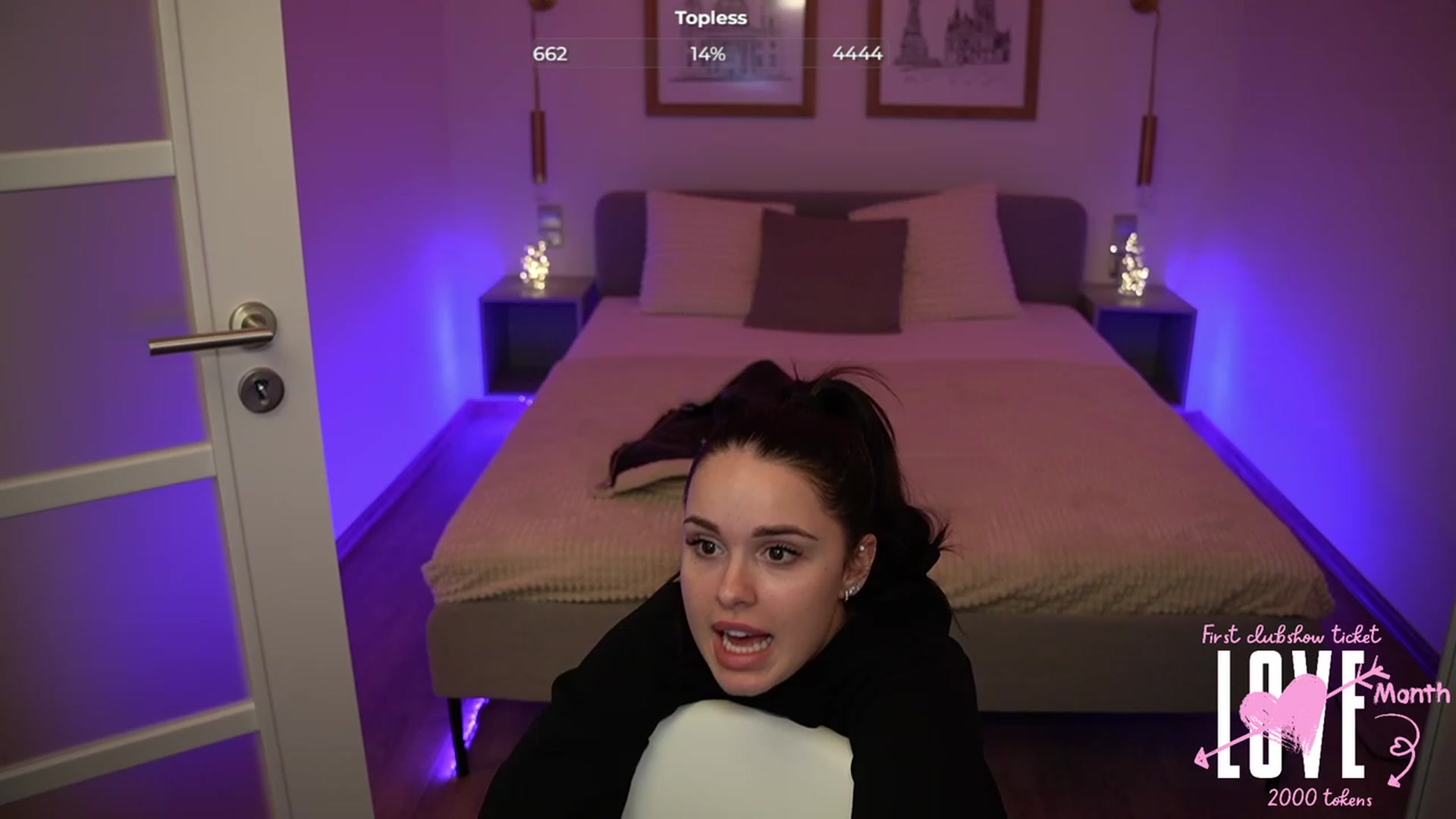 Gallery image thumbnail from cinnabellee's myfreecams stream on, 02/29/2024, 22:14 image 19 of 20