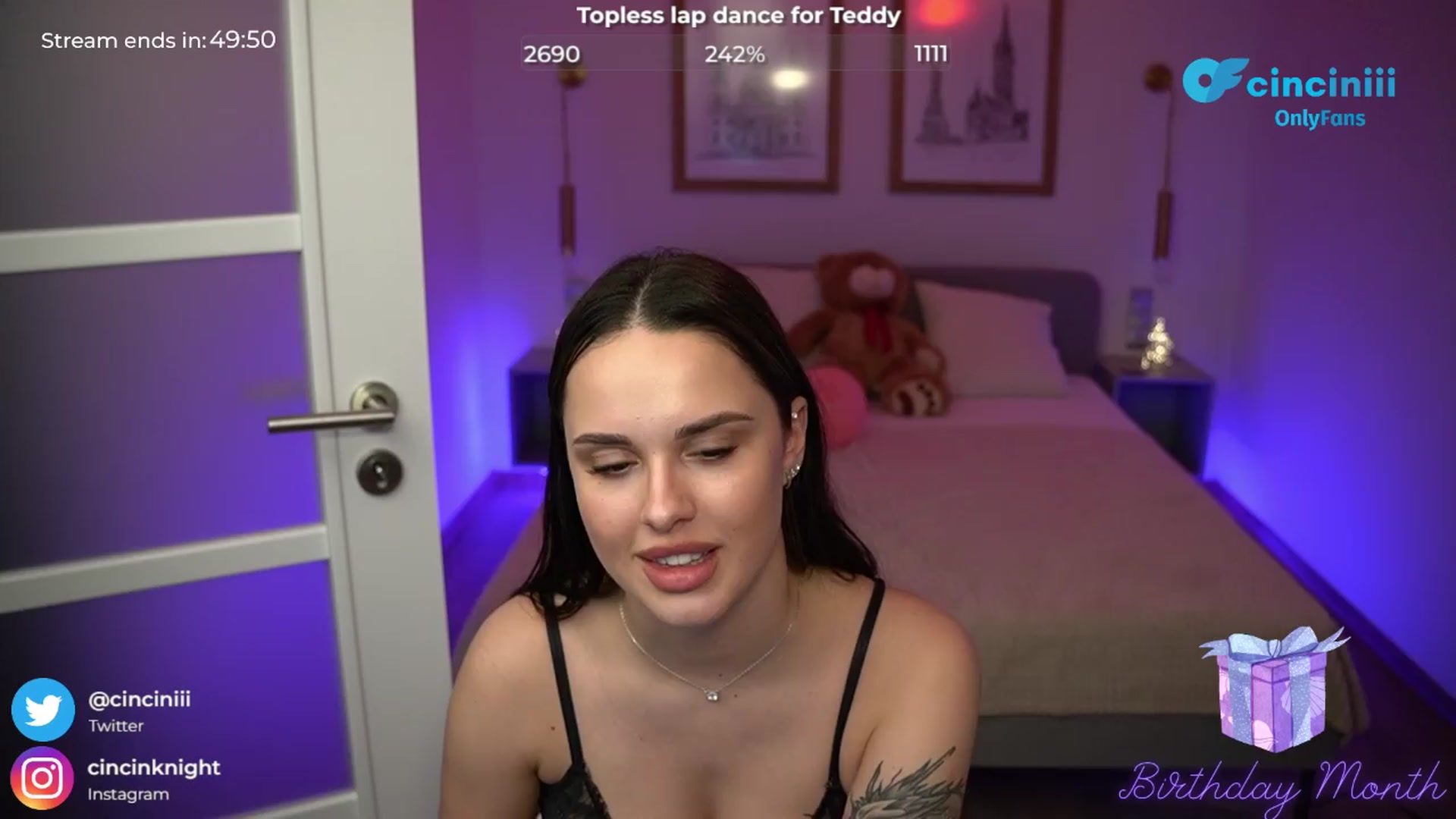 Gallery image thumbnail from cinnabellee's myfreecams stream on, 04/03/2024, 20:49 image 15 of 20