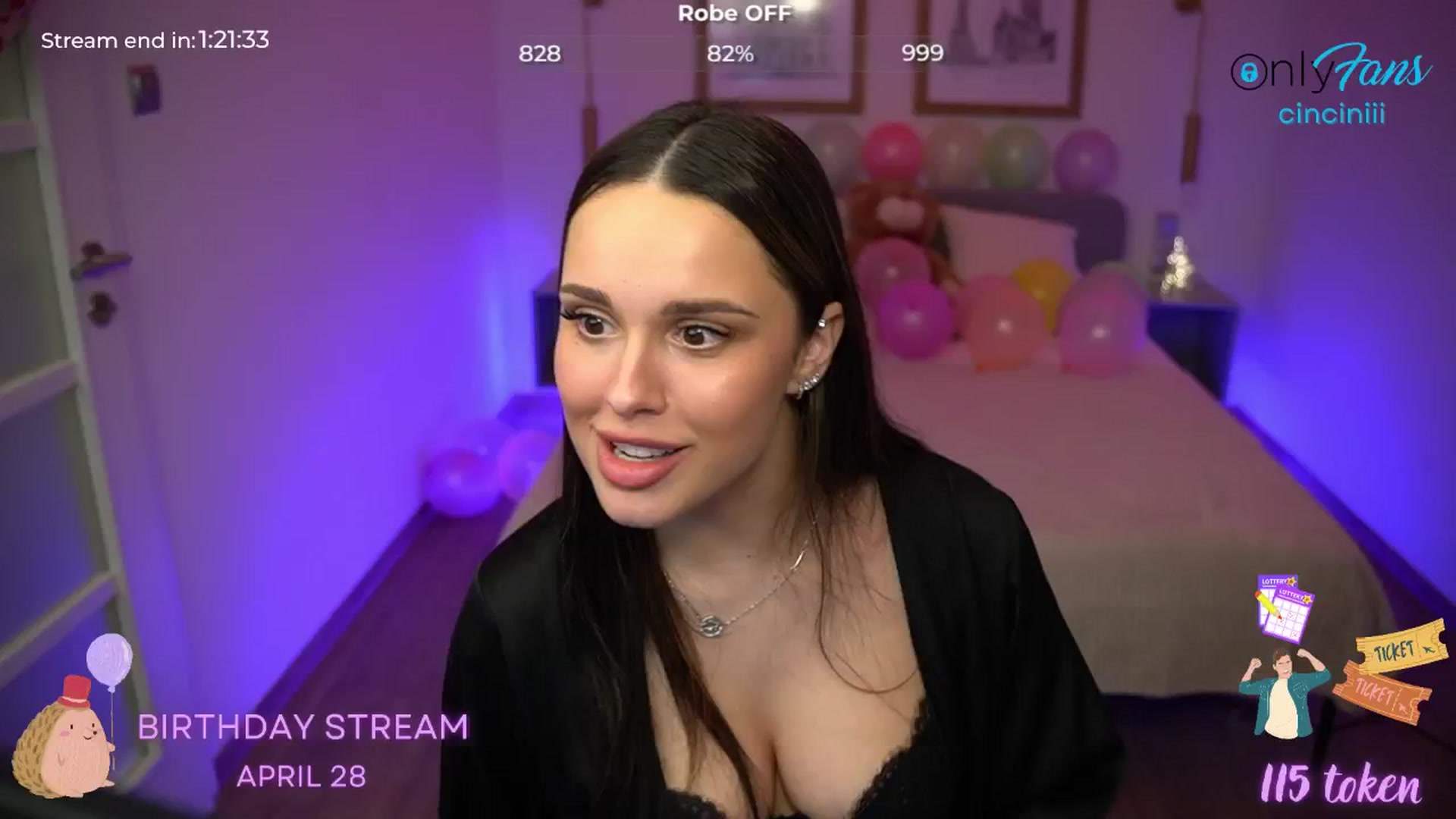 Gallery image thumbnail from cinnabellee's myfreecams stream on, 04/16/2024, 20:39 image 13 of 20