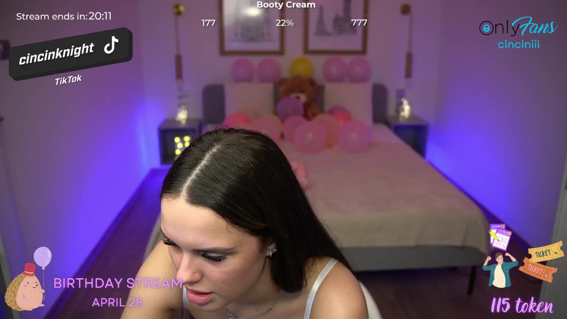 Gallery image thumbnail from cinnabellee's myfreecams stream on, 04/23/2024, 21:21 image 12 of 20