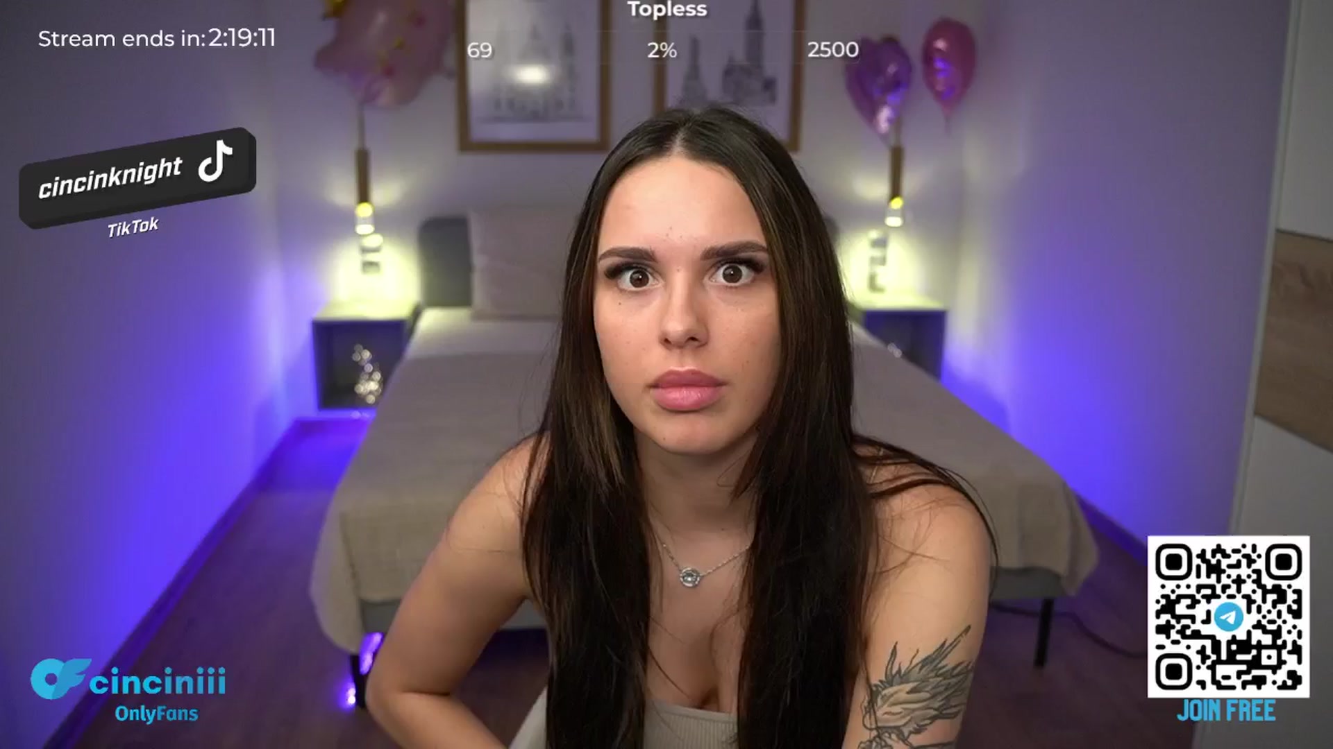 Gallery image thumbnail from cinnabellee's myfreecams stream on, 05/21/2024, 19:40 image 7 of 20