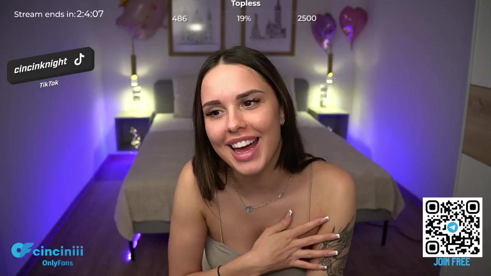 Gallery image thumbnail from cinnabellee's myfreecams stream on, 05/21/2024, 19:40 image 15 of 20