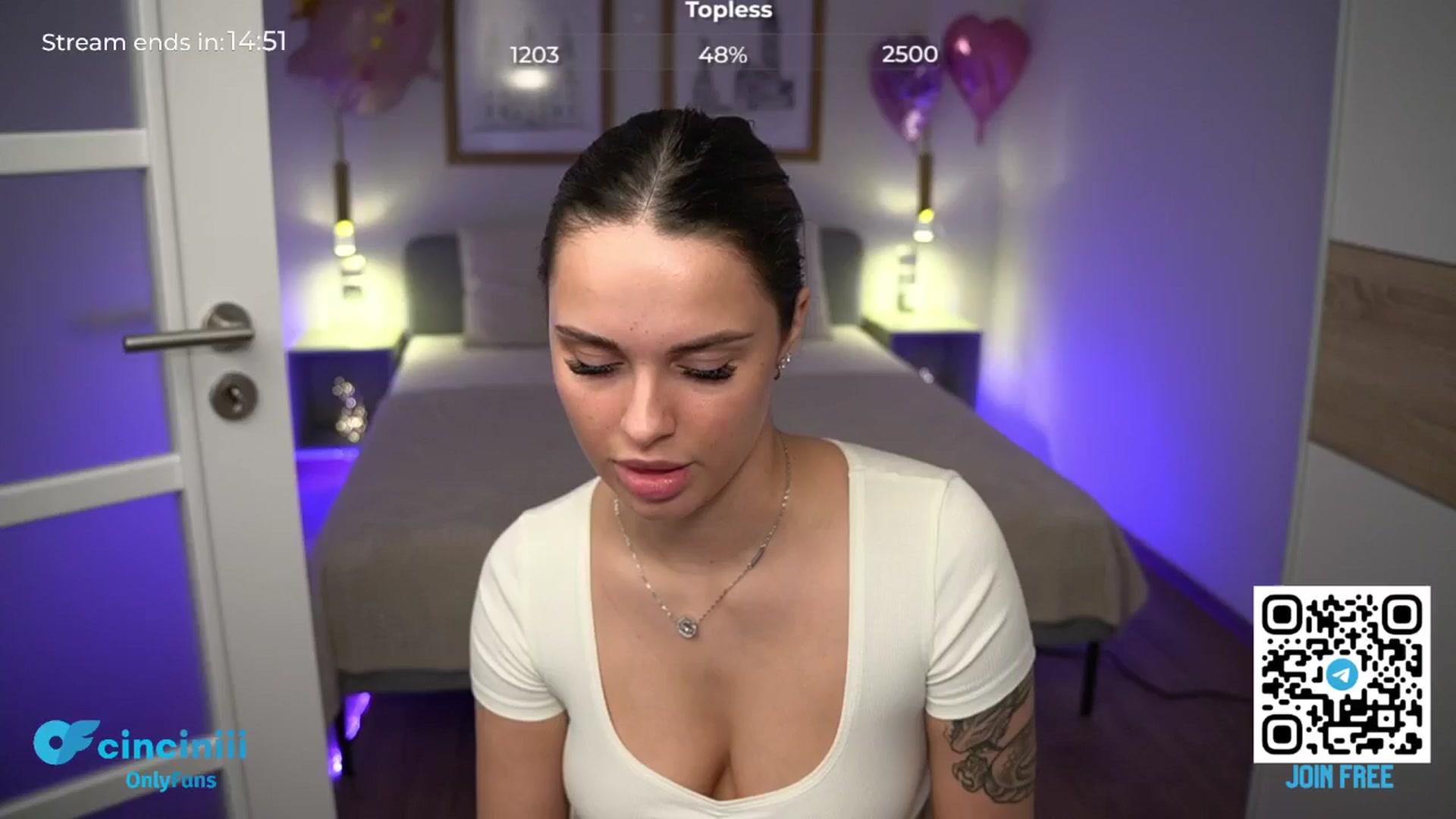 Gallery image thumbnail from cinnabellee's myfreecams stream on, 05/22/2024, 21:25 image 19 of 20