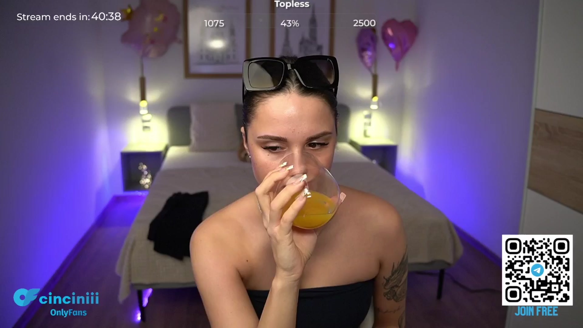 Gallery image thumbnail from cinnabellee's myfreecams stream on, 05/23/2024, 21:18 image 7 of 20