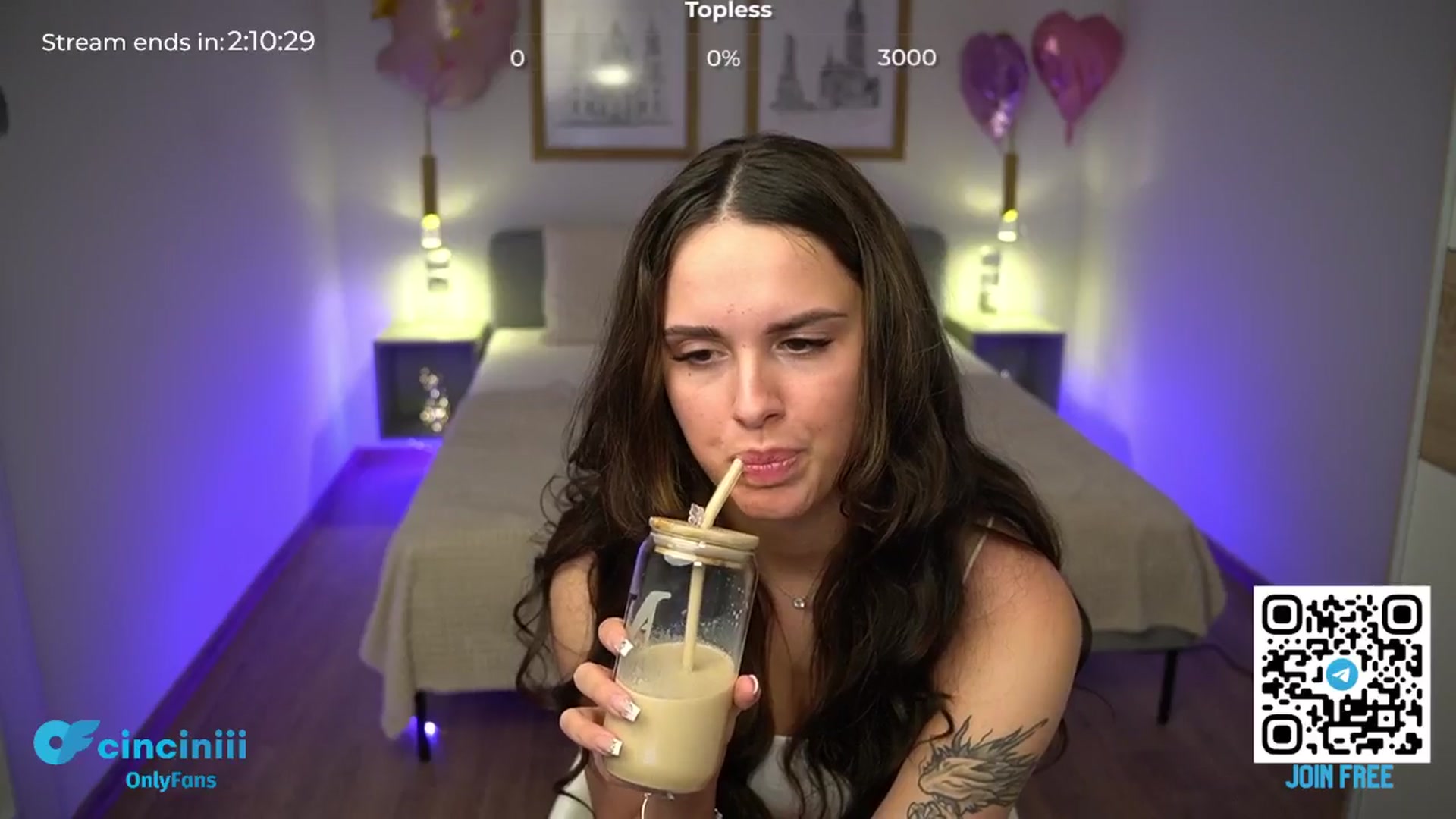 Gallery image thumbnail from cinnabellee's myfreecams stream on, 05/26/2024, 19:25 image 18 of 20