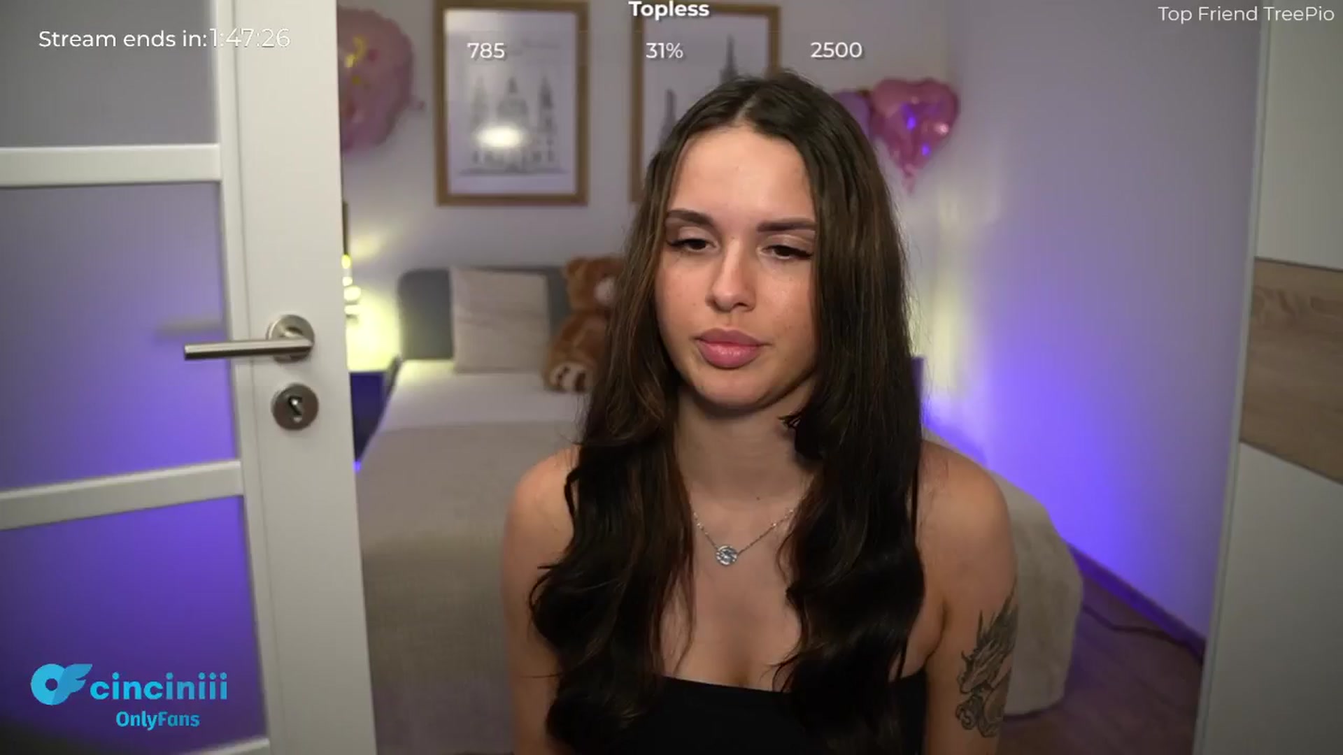 Gallery image thumbnail from cinnabellee's myfreecams stream on, 06/18/2024, 19:22 image 2 of 20