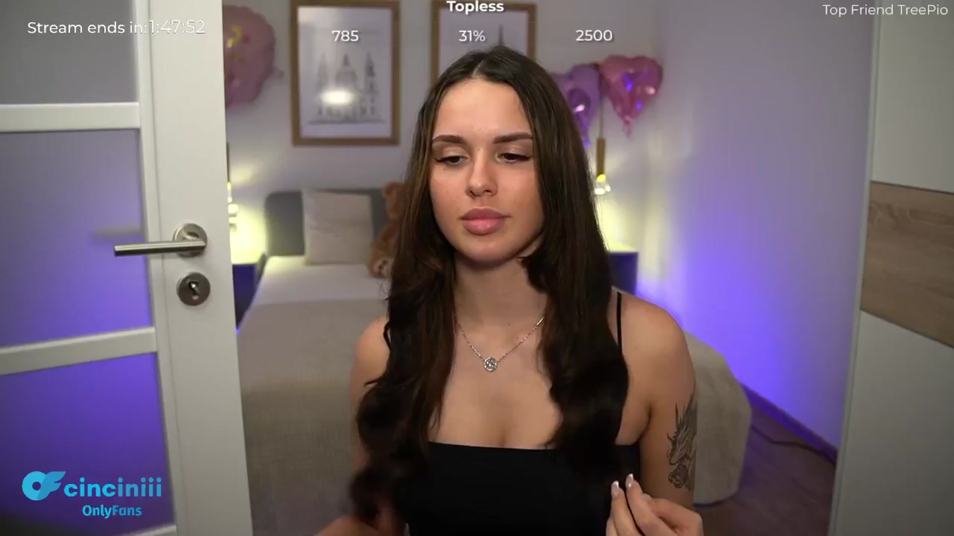 Gallery image thumbnail from cinnabellee's myfreecams stream on, 06/18/2024, 19:22 image 1 of 20