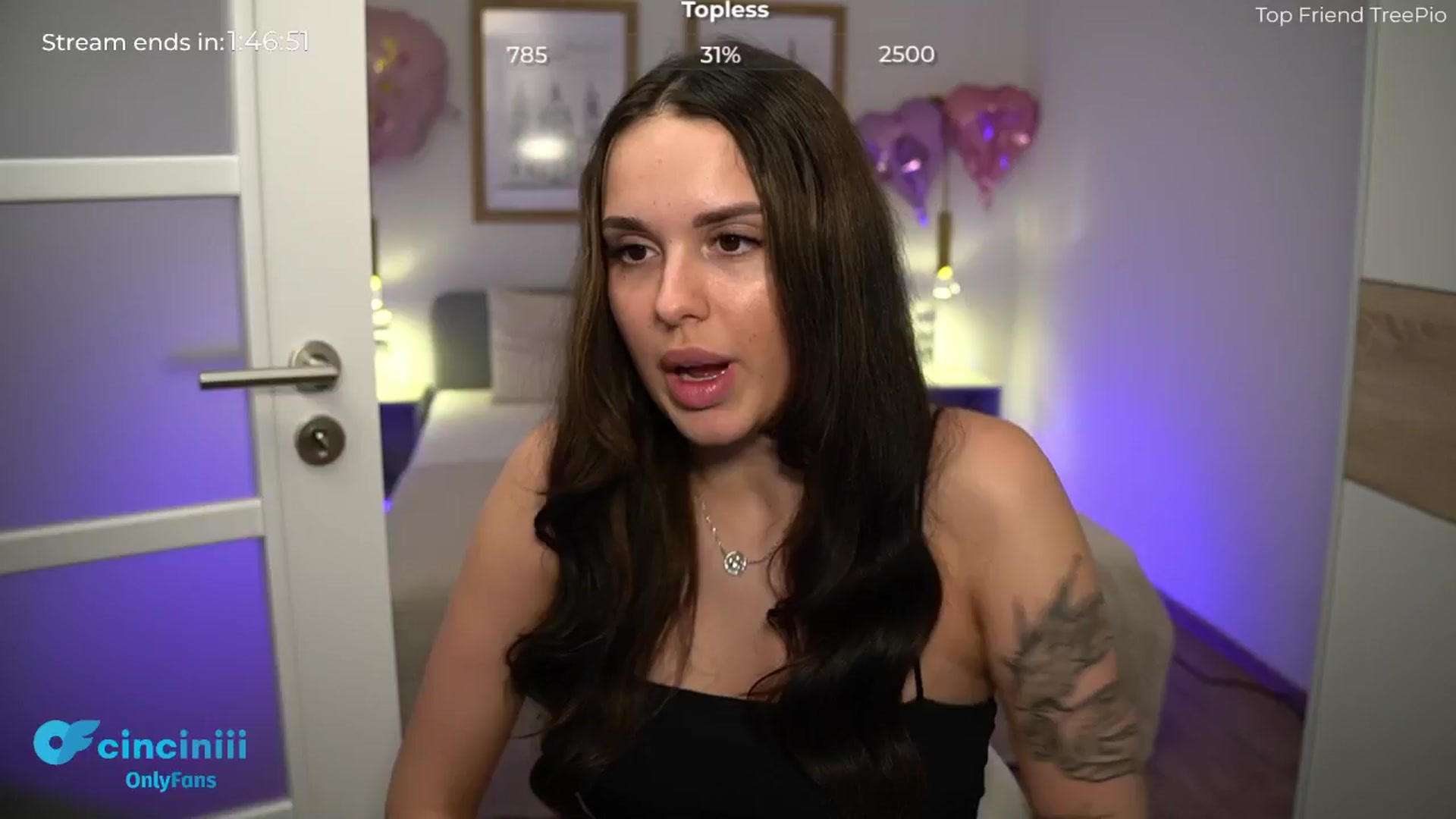 Gallery image thumbnail from cinnabellee's myfreecams stream on, 06/18/2024, 19:22 image 3 of 20
