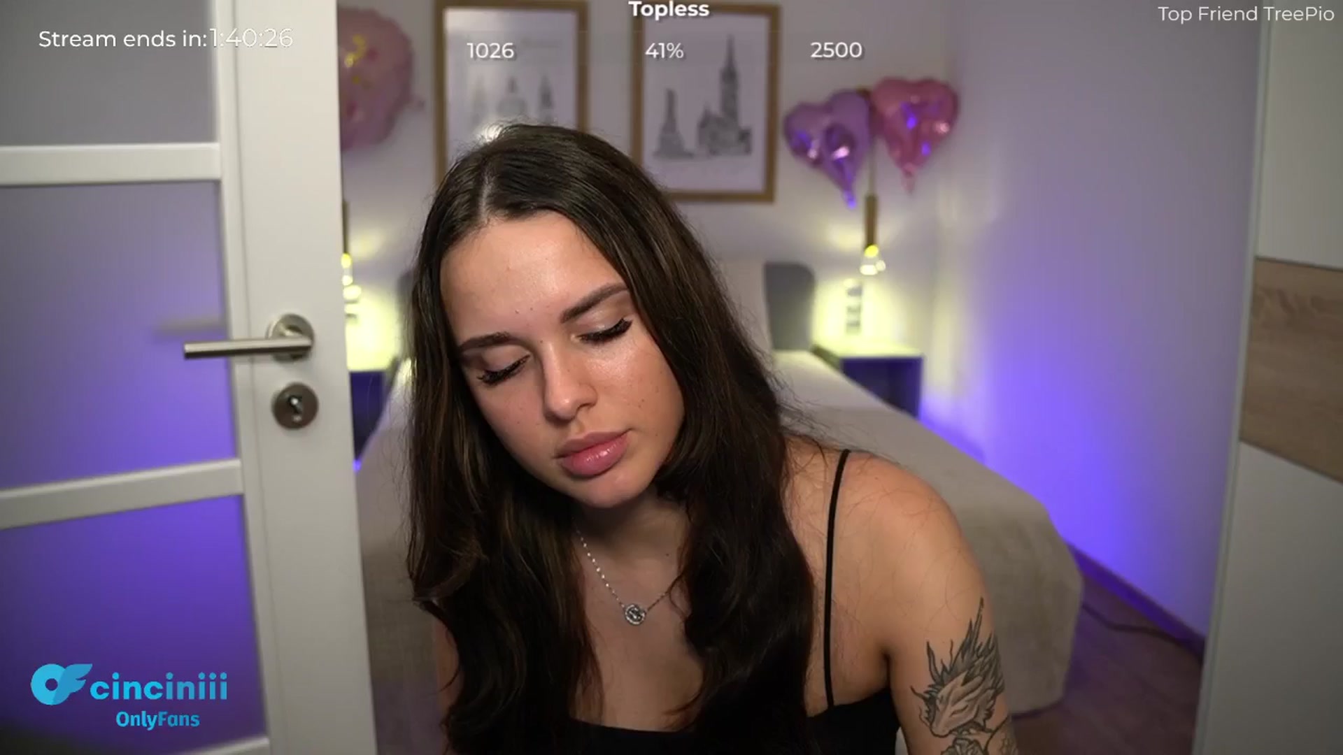 Gallery image thumbnail from cinnabellee's myfreecams stream on, 06/18/2024, 19:22 image 14 of 20