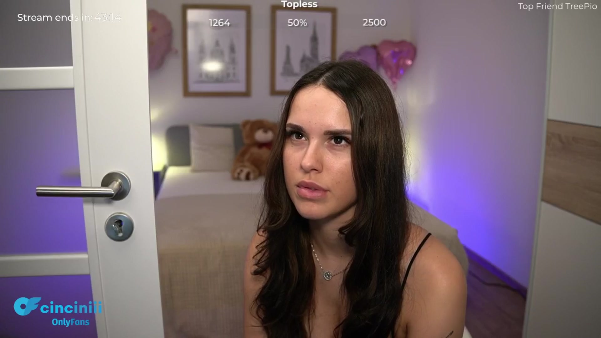 Gallery image thumbnail from cinnabellee's myfreecams stream on, 06/18/2024, 20:29 image 17 of 20