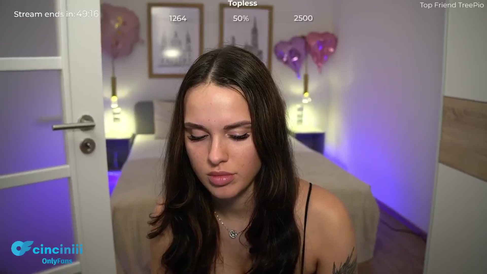 Gallery image thumbnail from cinnabellee's myfreecams stream on, 06/18/2024, 20:29 image 15 of 20