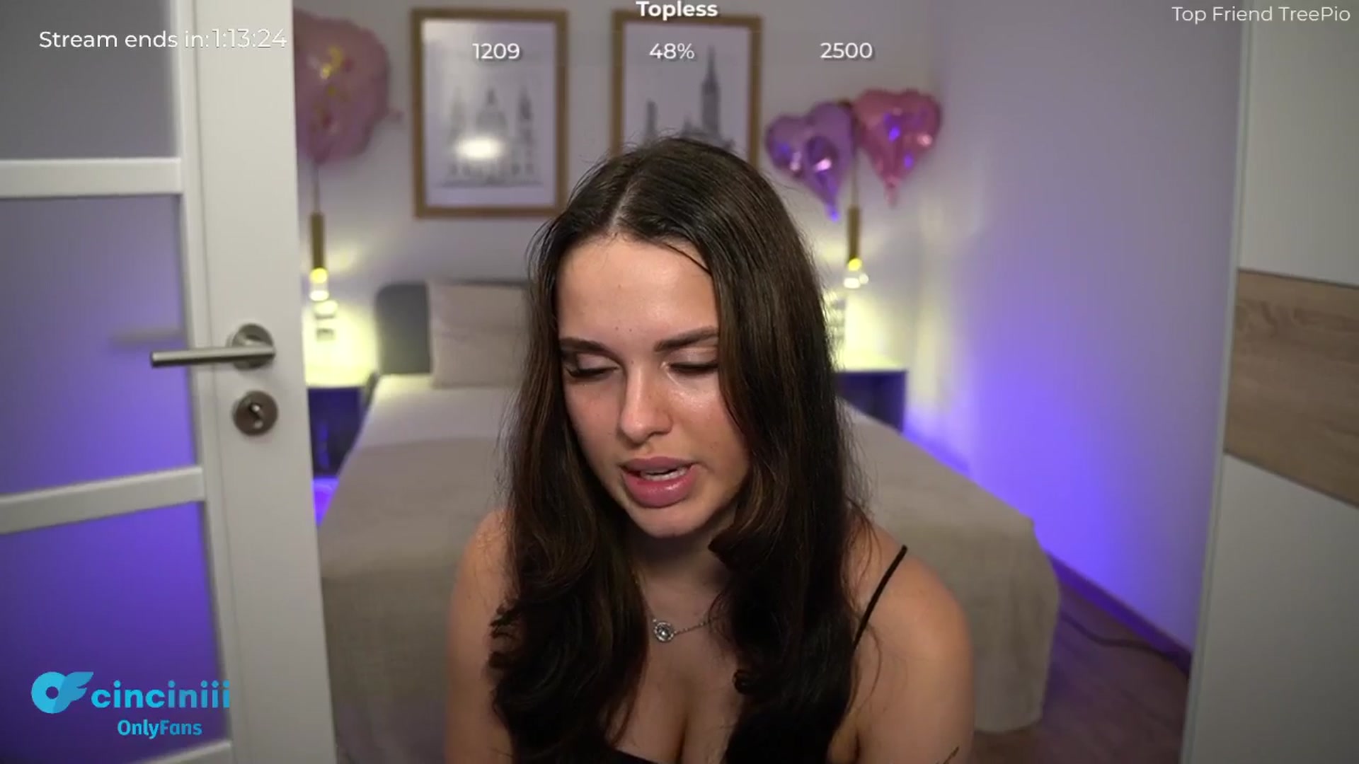 Gallery image thumbnail from cinnabellee's myfreecams stream on, 06/18/2024, 20:29 image 7 of 20