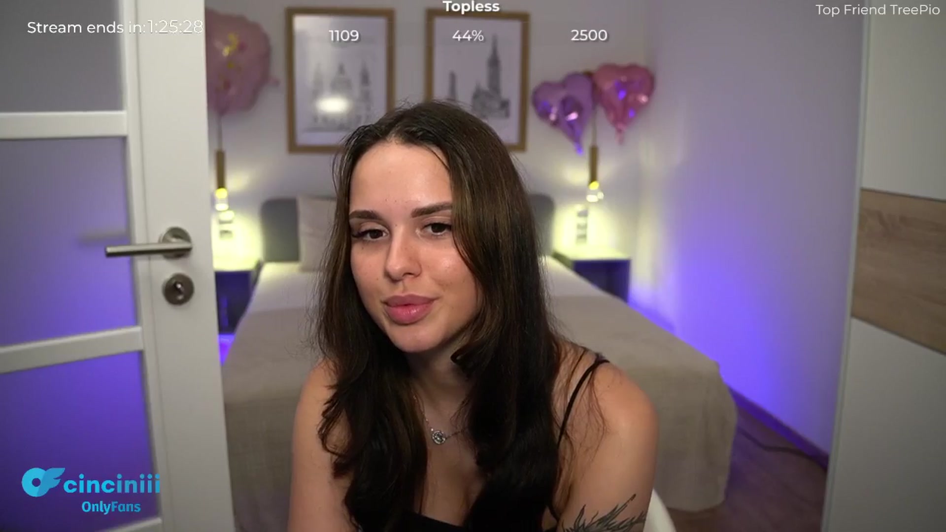 Gallery image thumbnail from cinnabellee's myfreecams stream on, 06/18/2024, 20:29 image 3 of 20