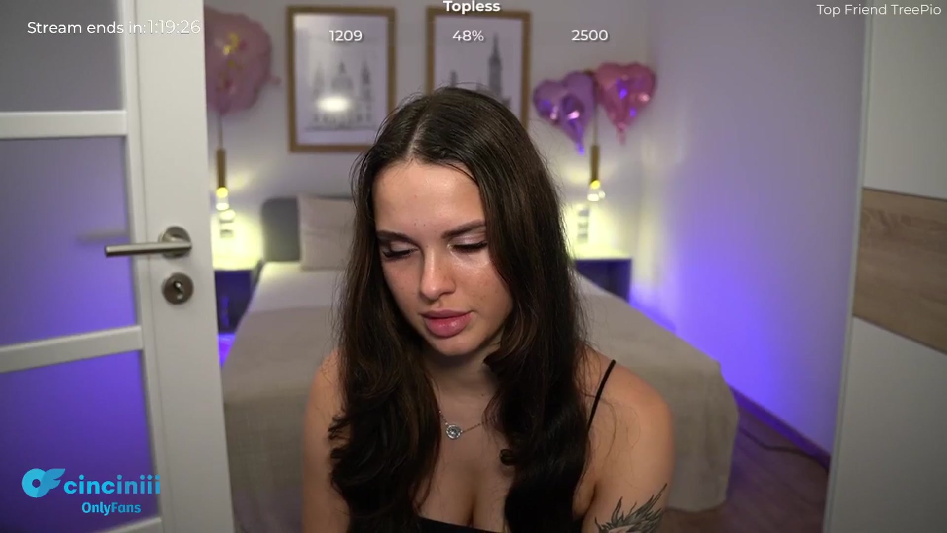 Gallery image thumbnail from cinnabellee's myfreecams stream on, 06/18/2024, 20:29 image 5 of 20
