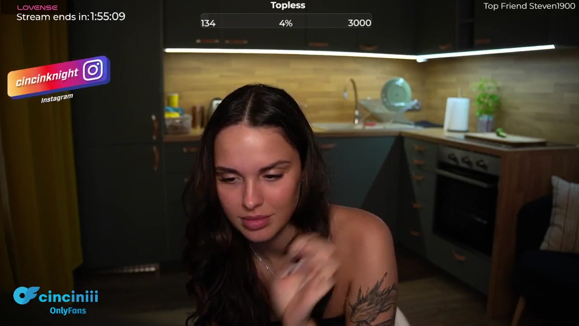 Gallery image thumbnail from cinnabellee's myfreecams stream on, 06/25/2024, 19:12 image 16 of 20