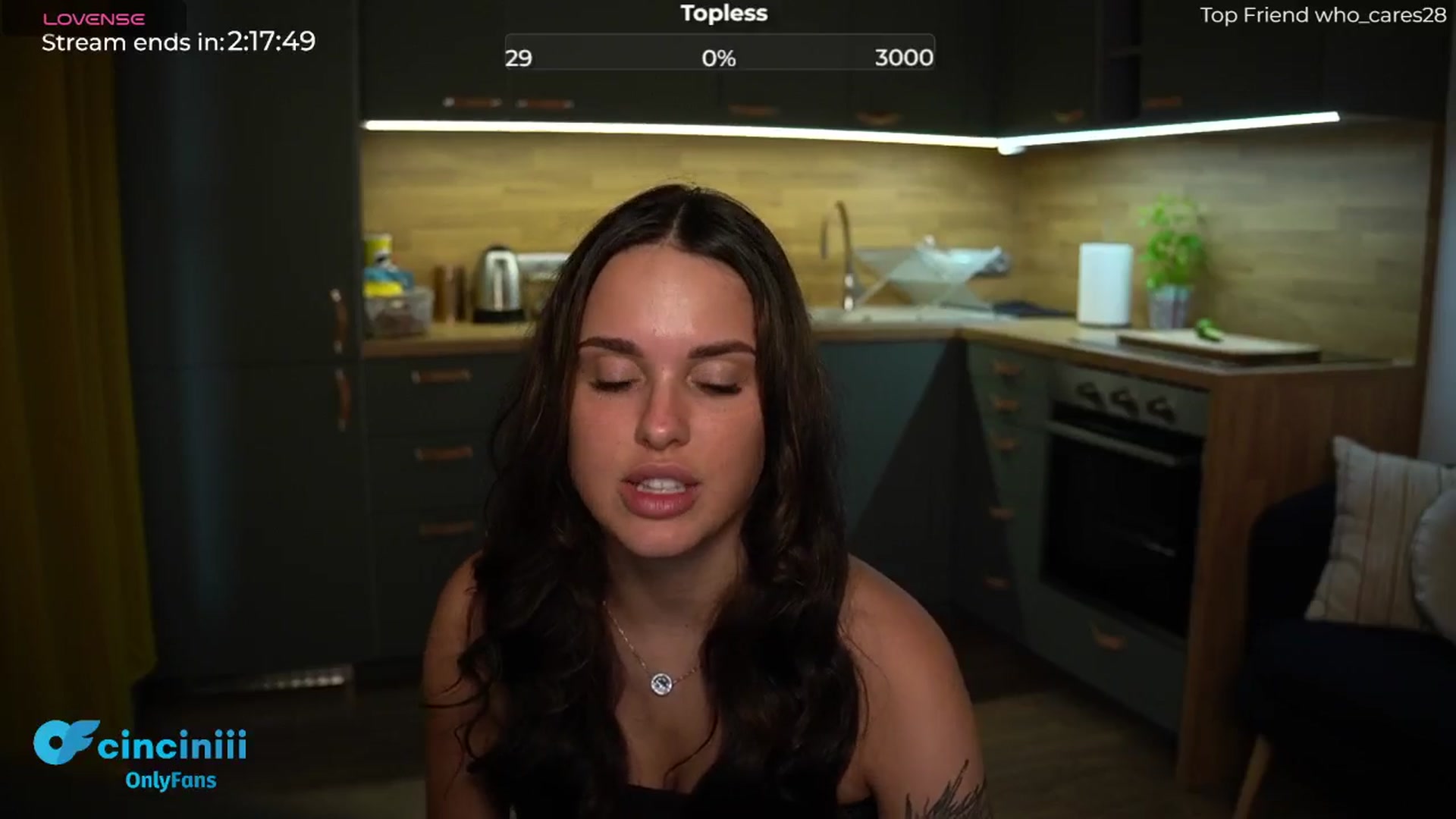 Gallery image thumbnail from cinnabellee's myfreecams stream on, 06/25/2024, 19:12 image 6 of 20