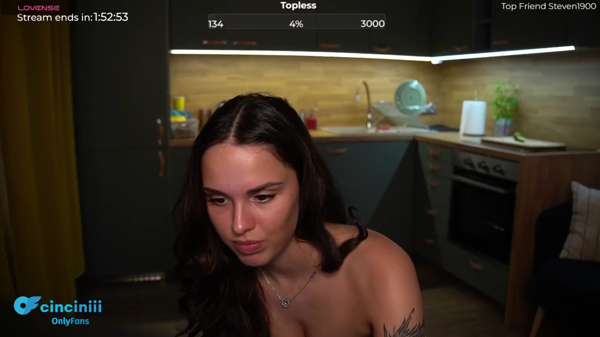 Gallery image thumbnail from cinnabellee's myfreecams stream on, 06/25/2024, 19:12 image 17 of 20