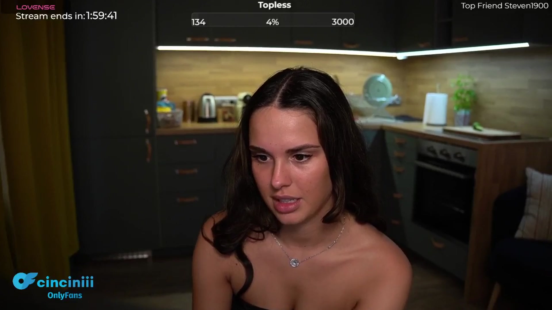 Gallery image thumbnail from cinnabellee's myfreecams stream on, 06/25/2024, 19:12 image 14 of 20