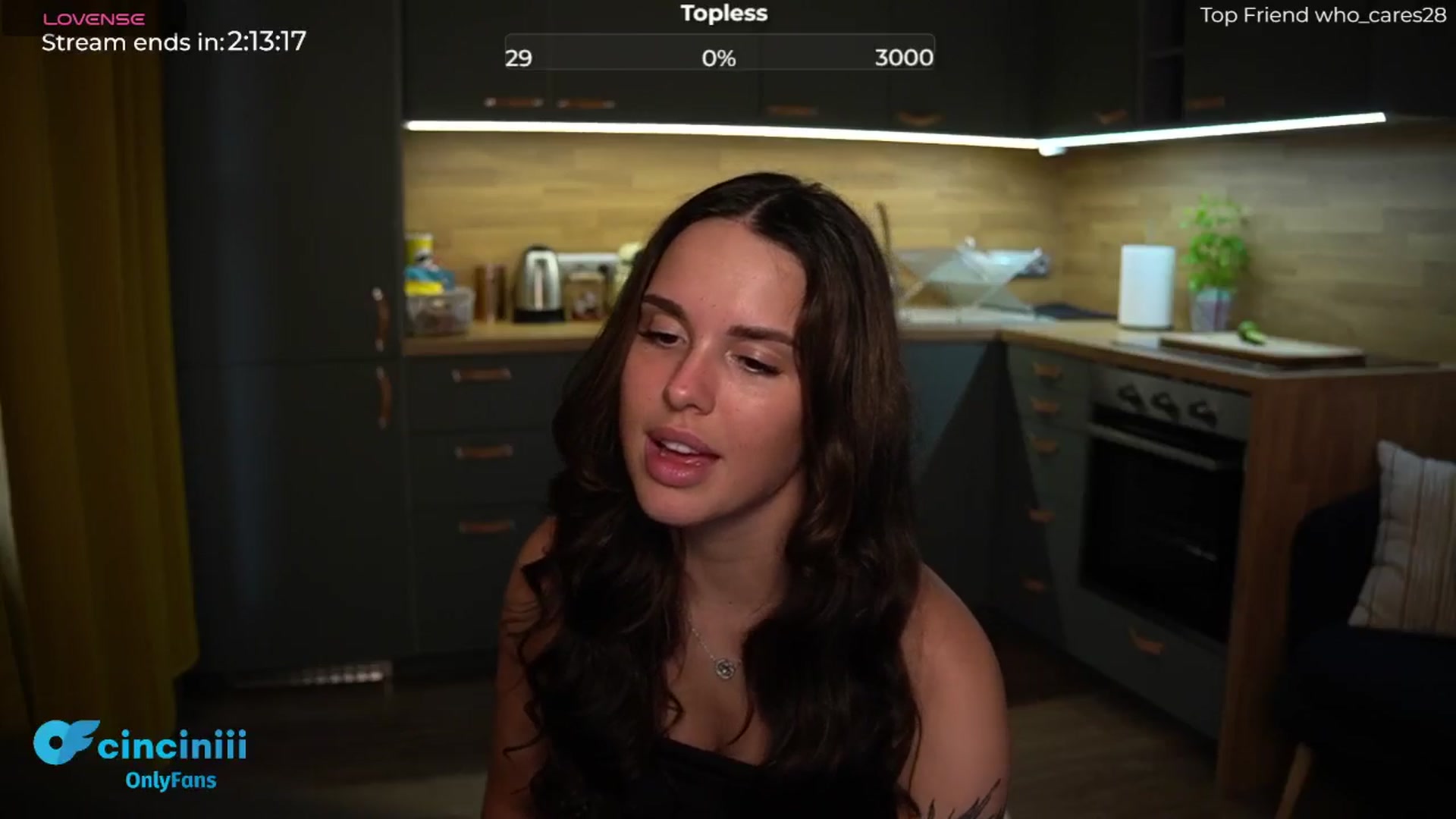 Gallery image thumbnail from cinnabellee's myfreecams stream on, 06/25/2024, 19:12 image 8 of 20