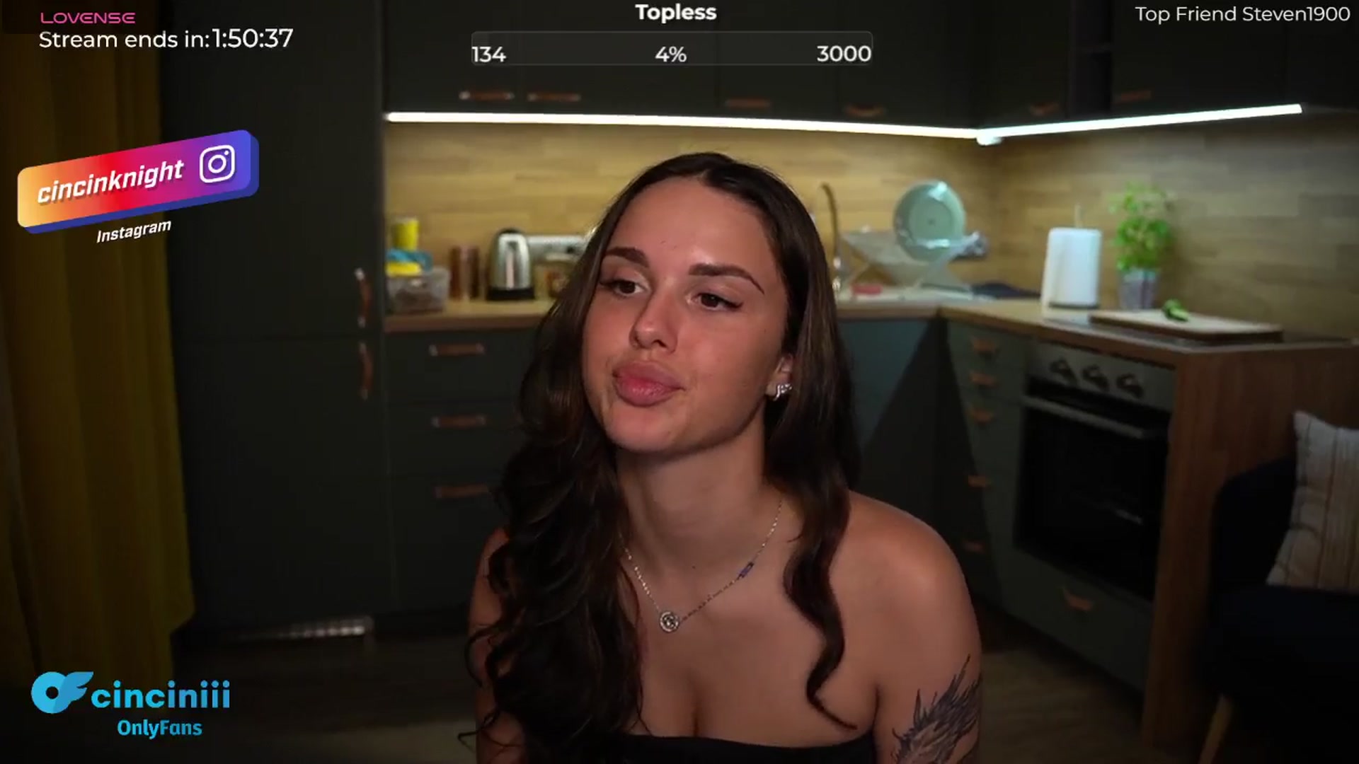 Gallery image thumbnail from cinnabellee's myfreecams stream on, 06/25/2024, 19:12 image 18 of 20