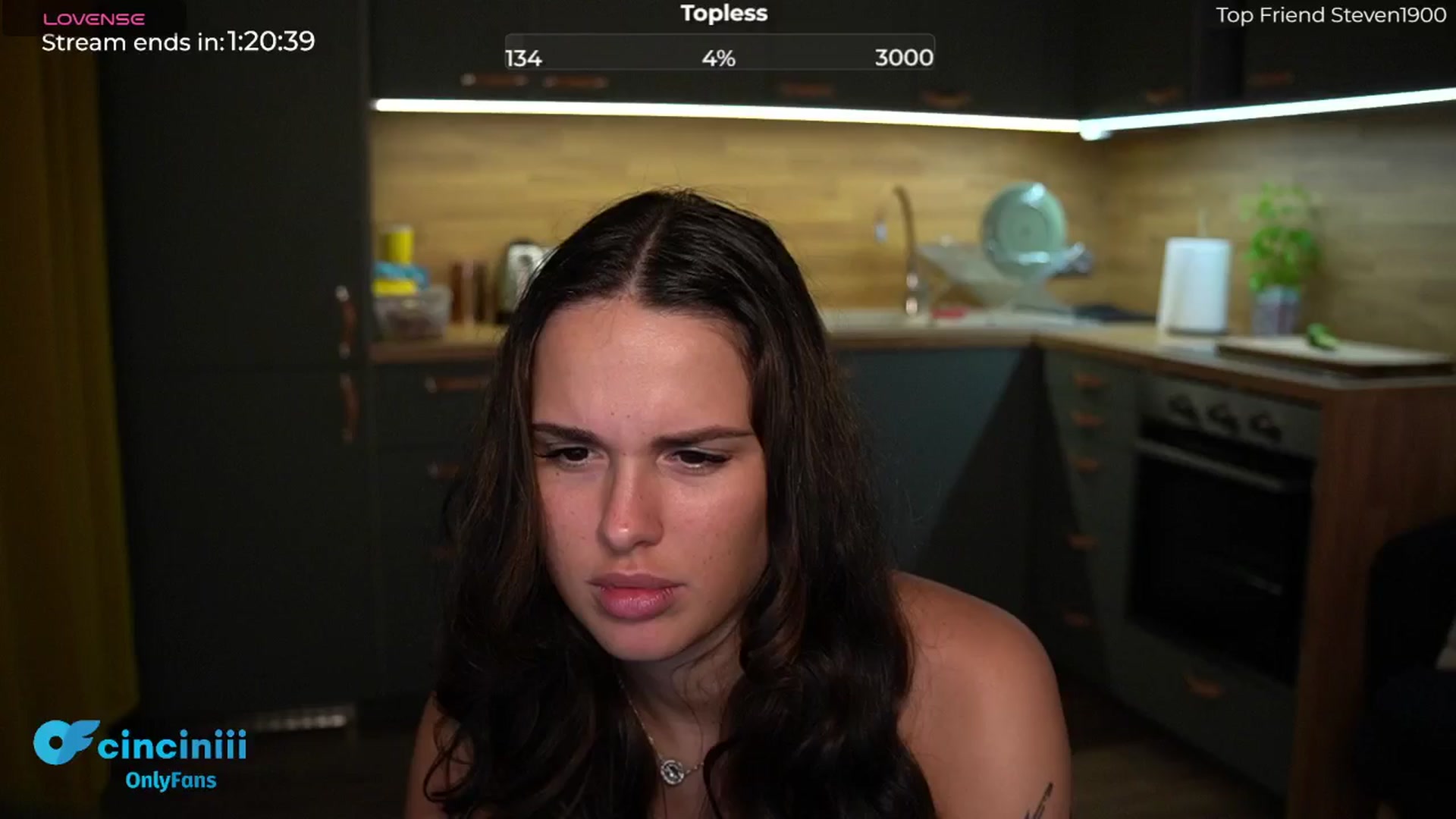 Gallery image thumbnail from cinnabellee's myfreecams stream on, 06/25/2024, 20:33 image 1 of 20
