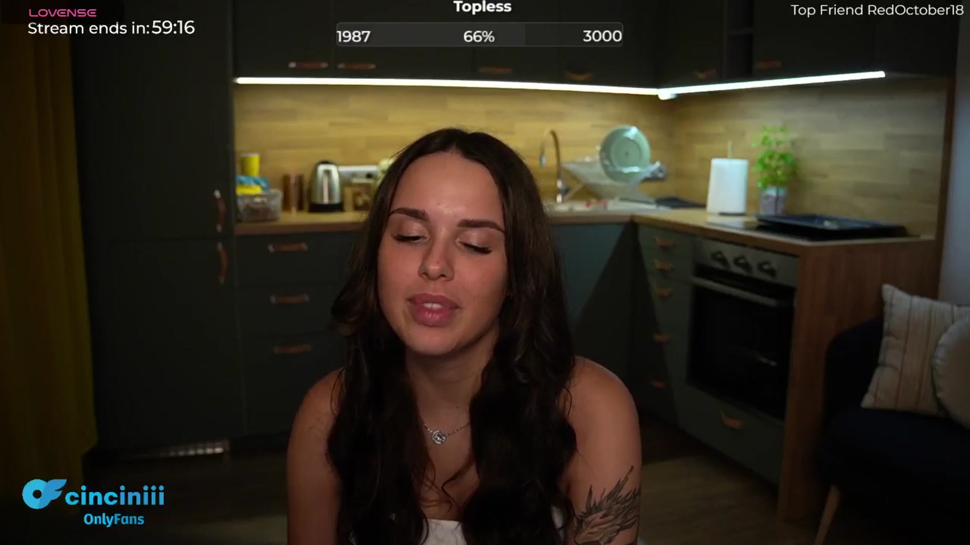 Gallery image thumbnail from cinnabellee's myfreecams stream on, 06/27/2024, 20:34 image 16 of 20