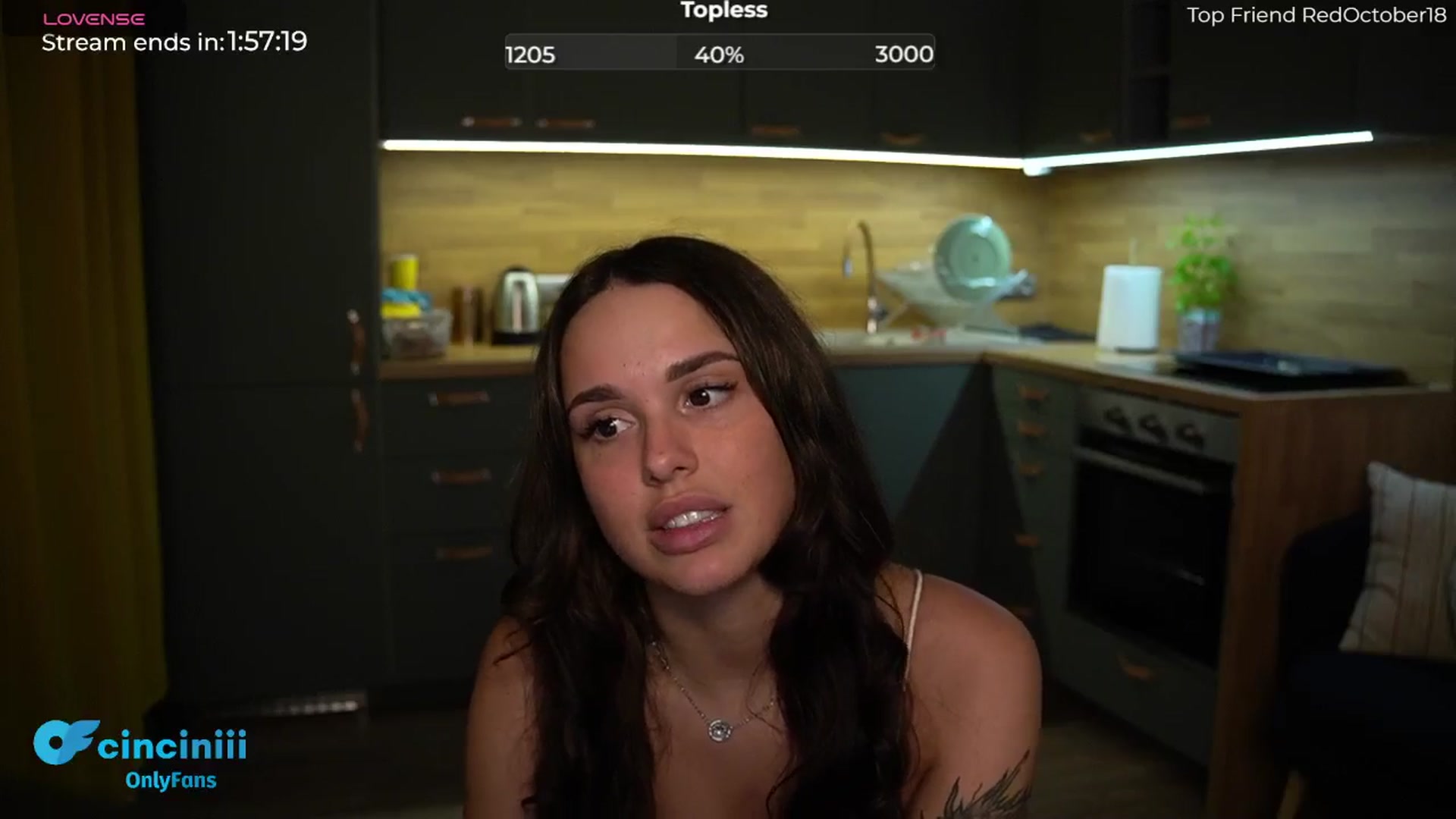 Gallery image thumbnail from cinnabellee's myfreecams stream on, 06/27/2024, 20:34 image 7 of 20