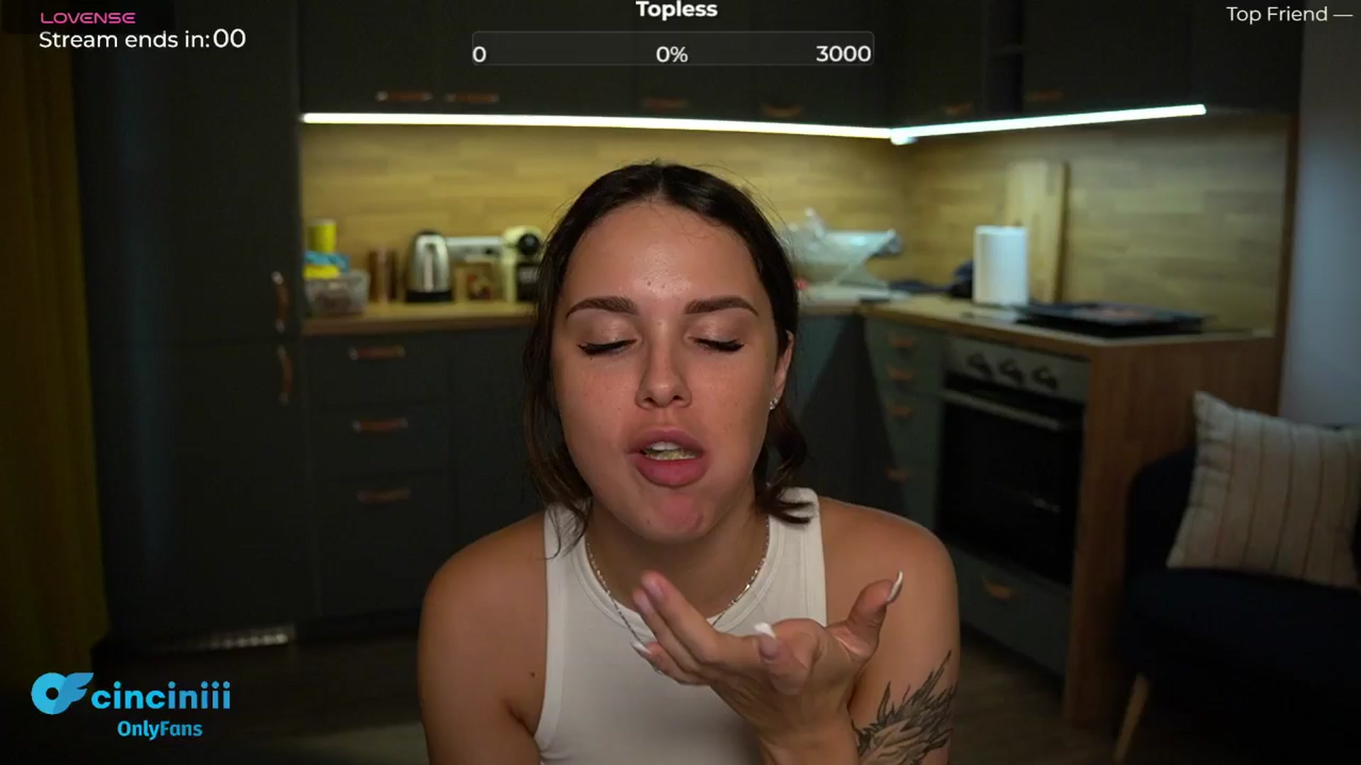 Gallery image thumbnail from cinnabellee's myfreecams stream on, 07/02/2024, 20:55 image 3 of 20