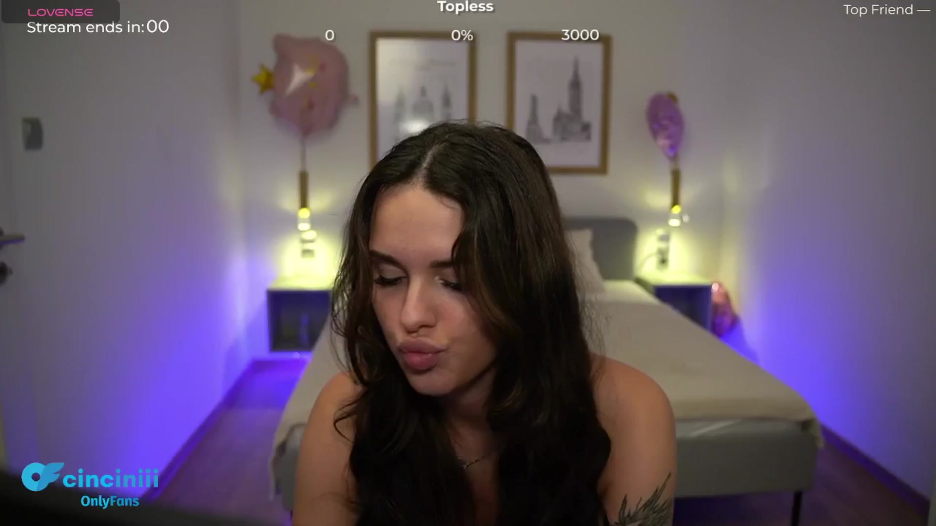 Gallery image thumbnail from cinnabellee's myfreecams stream on, 07/03/2024, 18:43 image 13 of 20