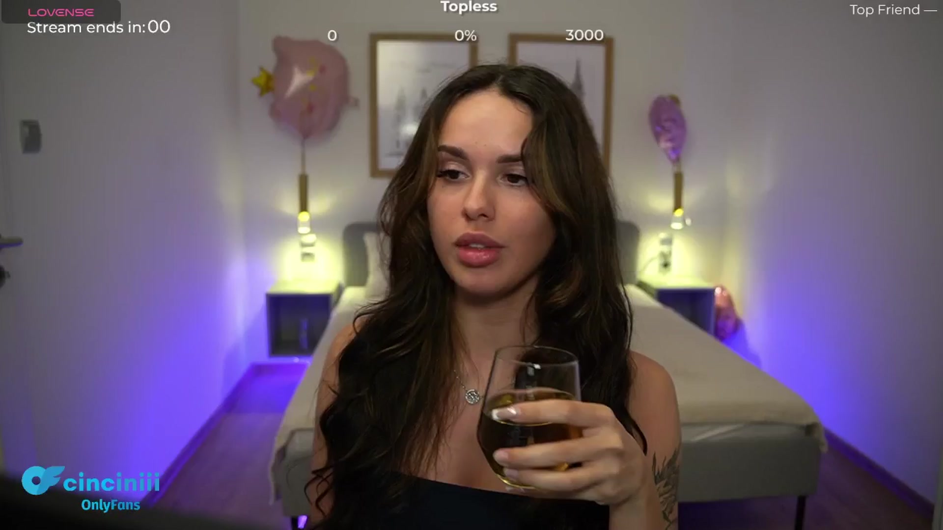 Gallery image thumbnail from cinnabellee's myfreecams stream on, 07/03/2024, 18:43 image 9 of 20