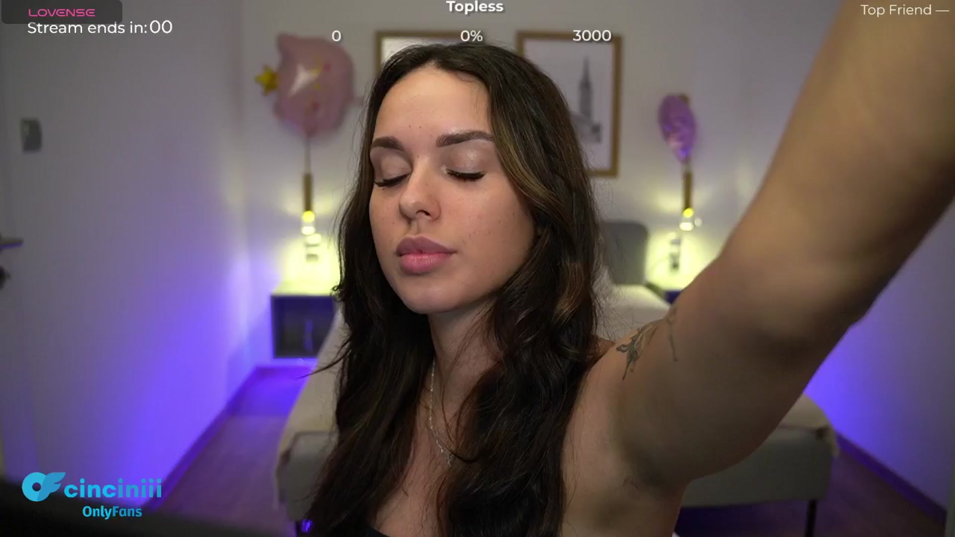 Gallery image thumbnail from cinnabellee's myfreecams stream on, 07/03/2024, 18:43 image 4 of 20