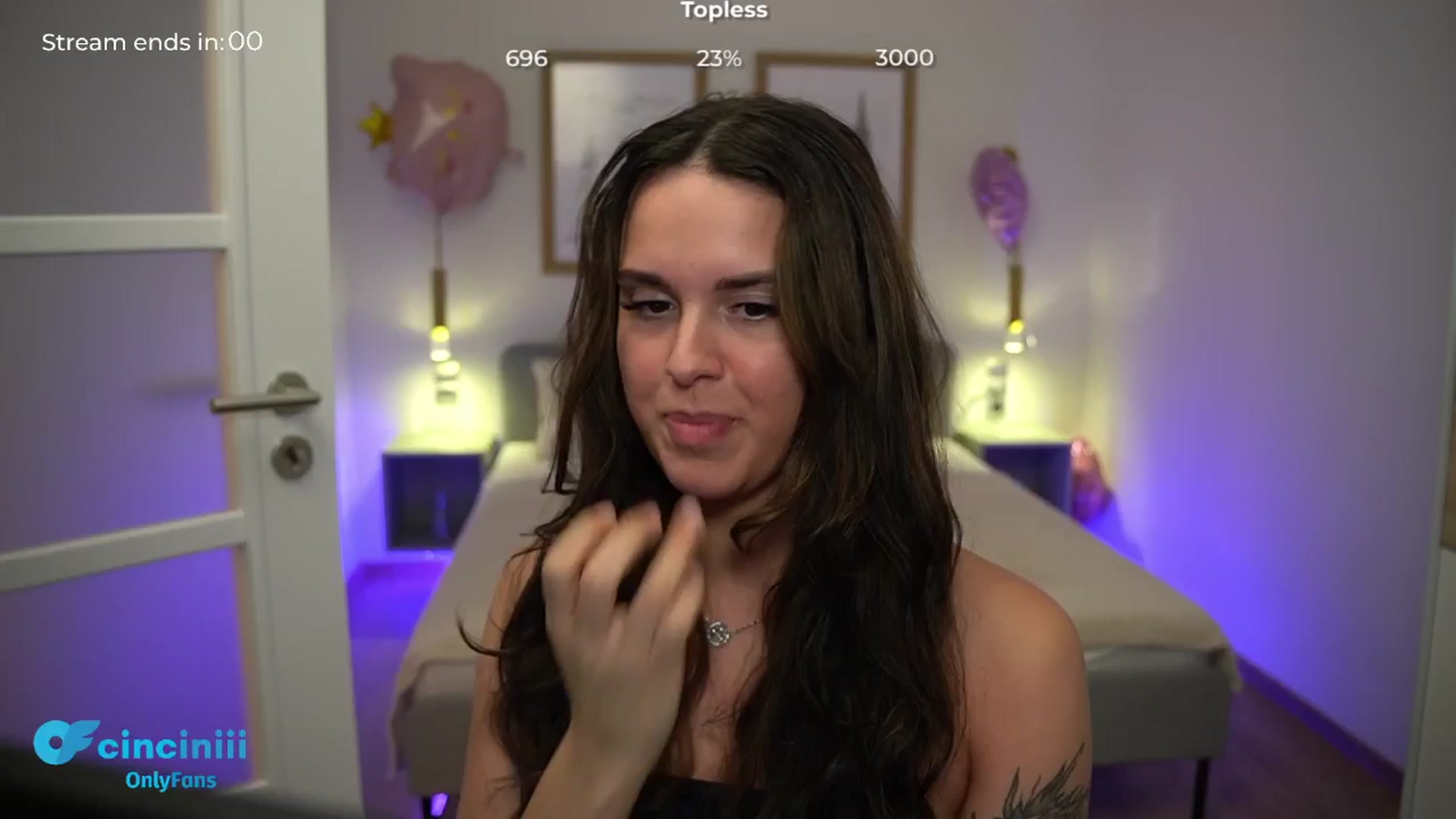 Gallery image thumbnail from cinnabellee's myfreecams stream on, 07/03/2024, 20:54 image 17 of 20