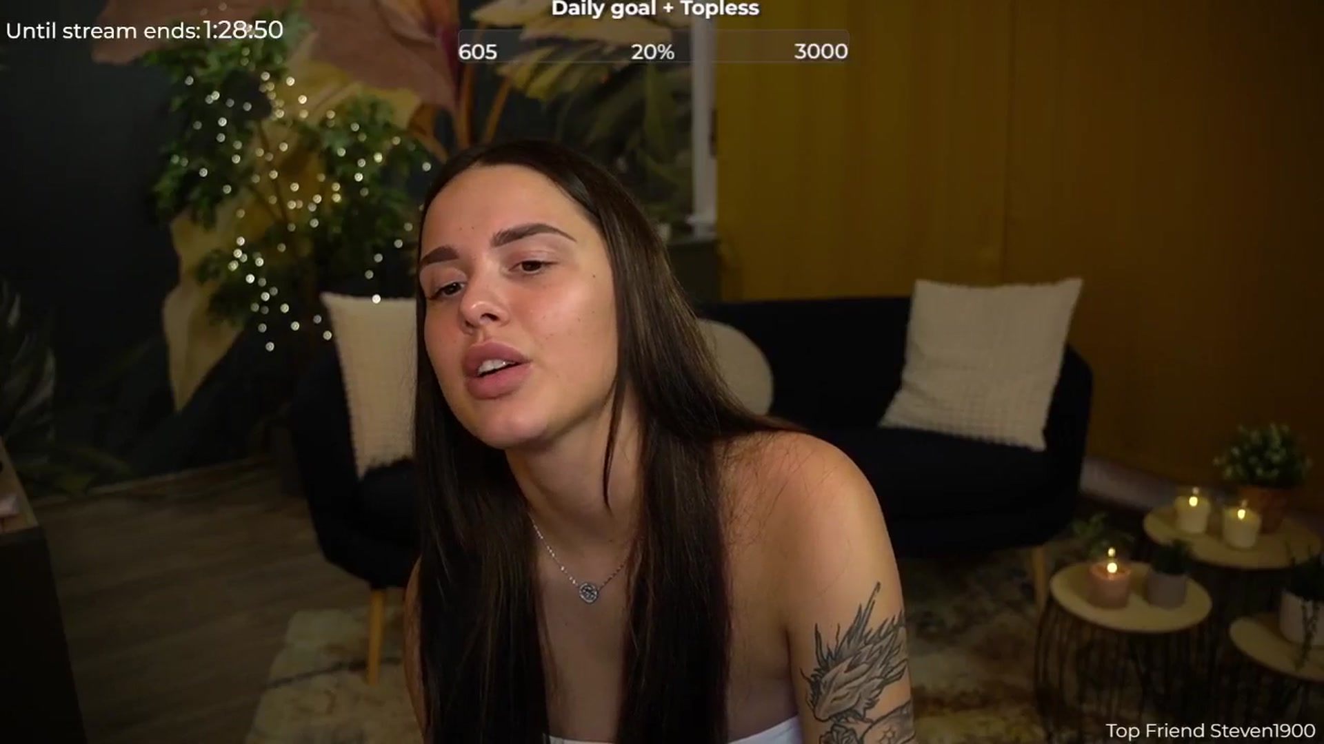 Gallery image thumbnail from cinnabellee's myfreecams stream on, 08/06/2024, 20:59 image 12 of 20