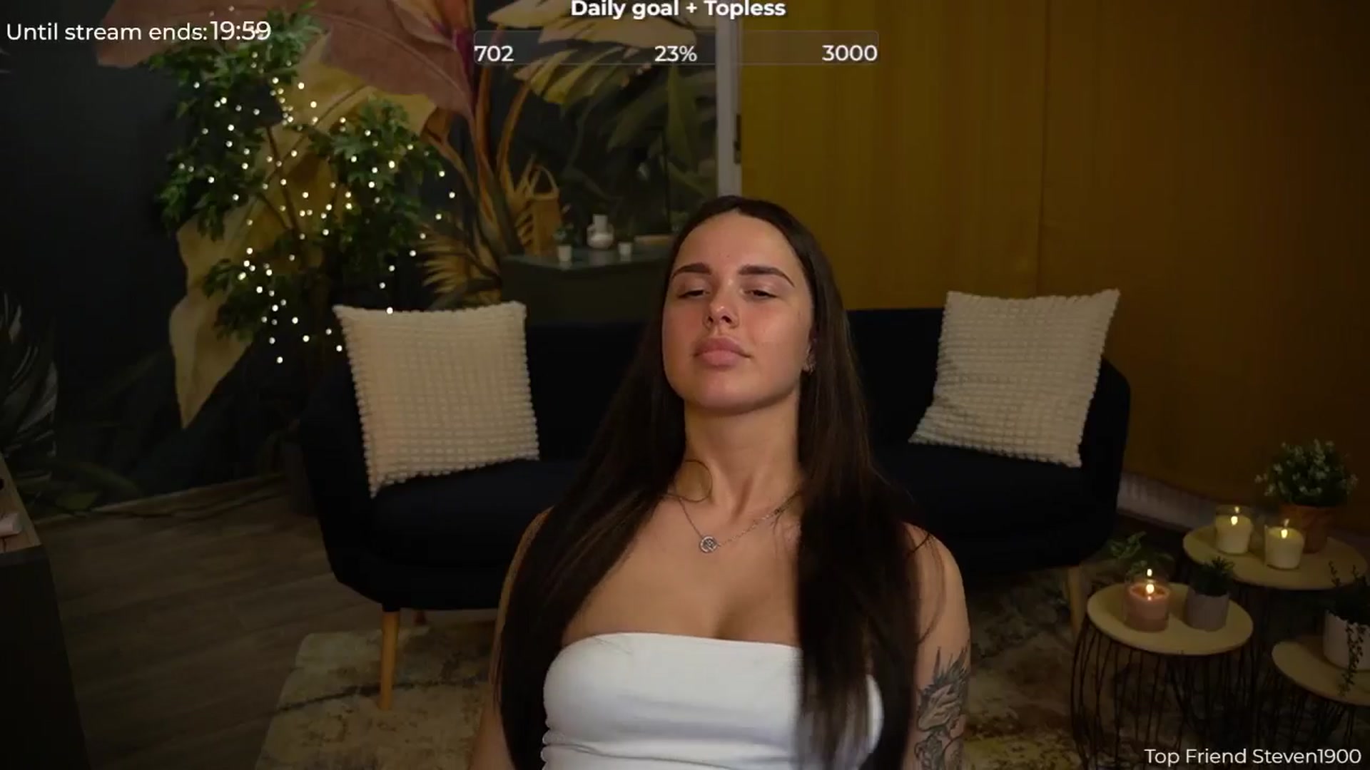 Gallery image thumbnail from cinnabellee's myfreecams stream on, 08/06/2024, 20:59 image 15 of 20