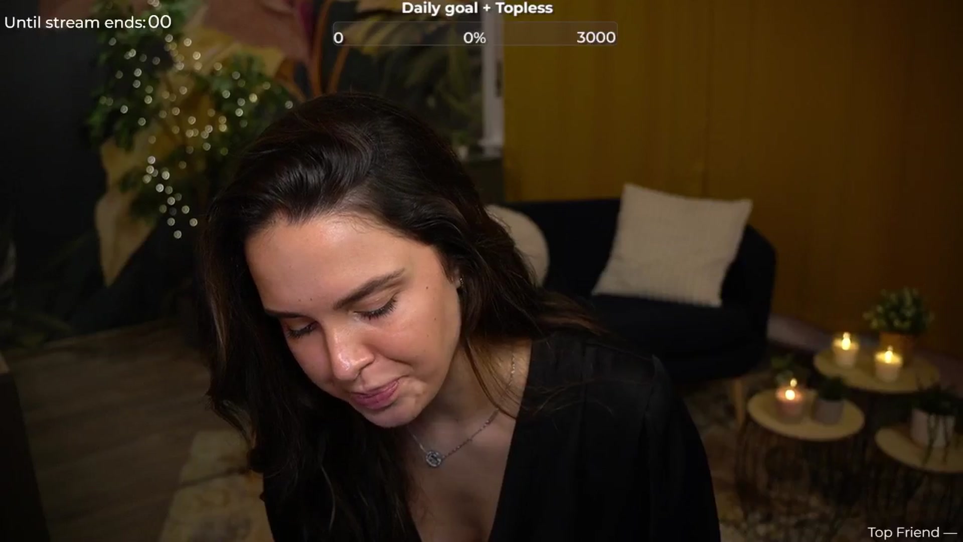 Gallery image thumbnail from cinnabellee's myfreecams stream on, 08/08/2024, 19:42 image 2 of 20