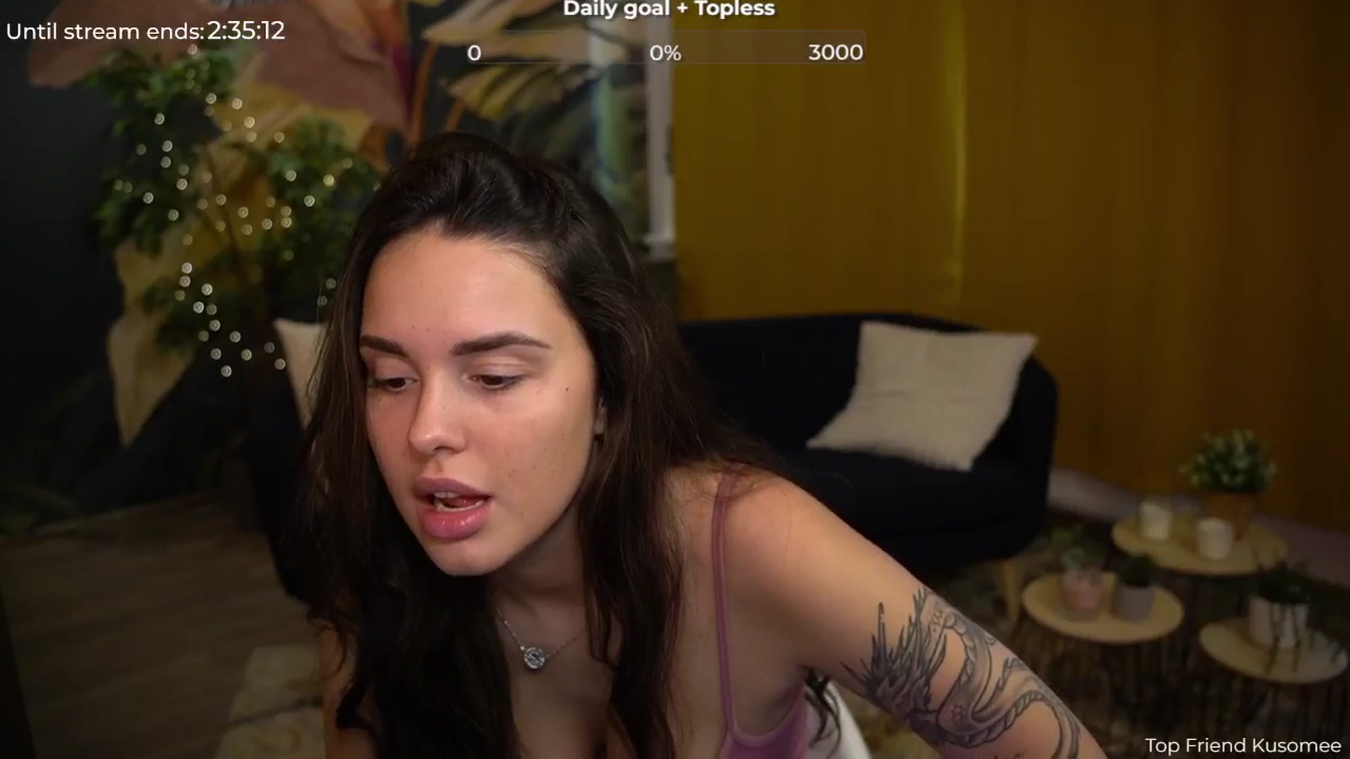 Gallery image thumbnail from cinnabellee's myfreecams stream on, 08/09/2024, 07:17 image 4 of 20